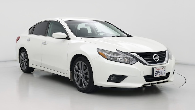 2018 Nissan Altima SR Hero Image