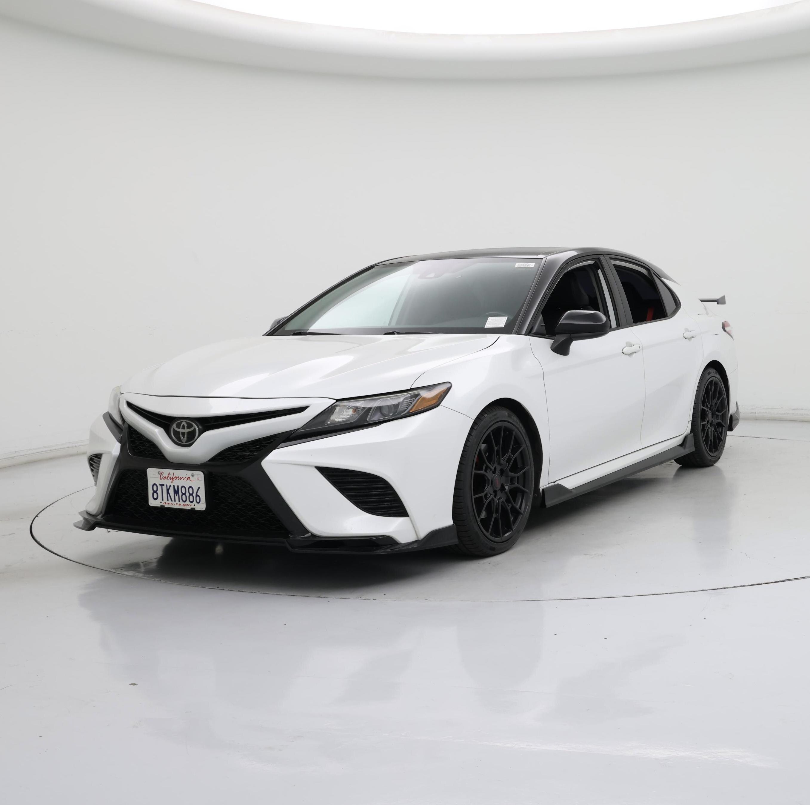 Thumbnail: 2020 Toyota Camry - 4