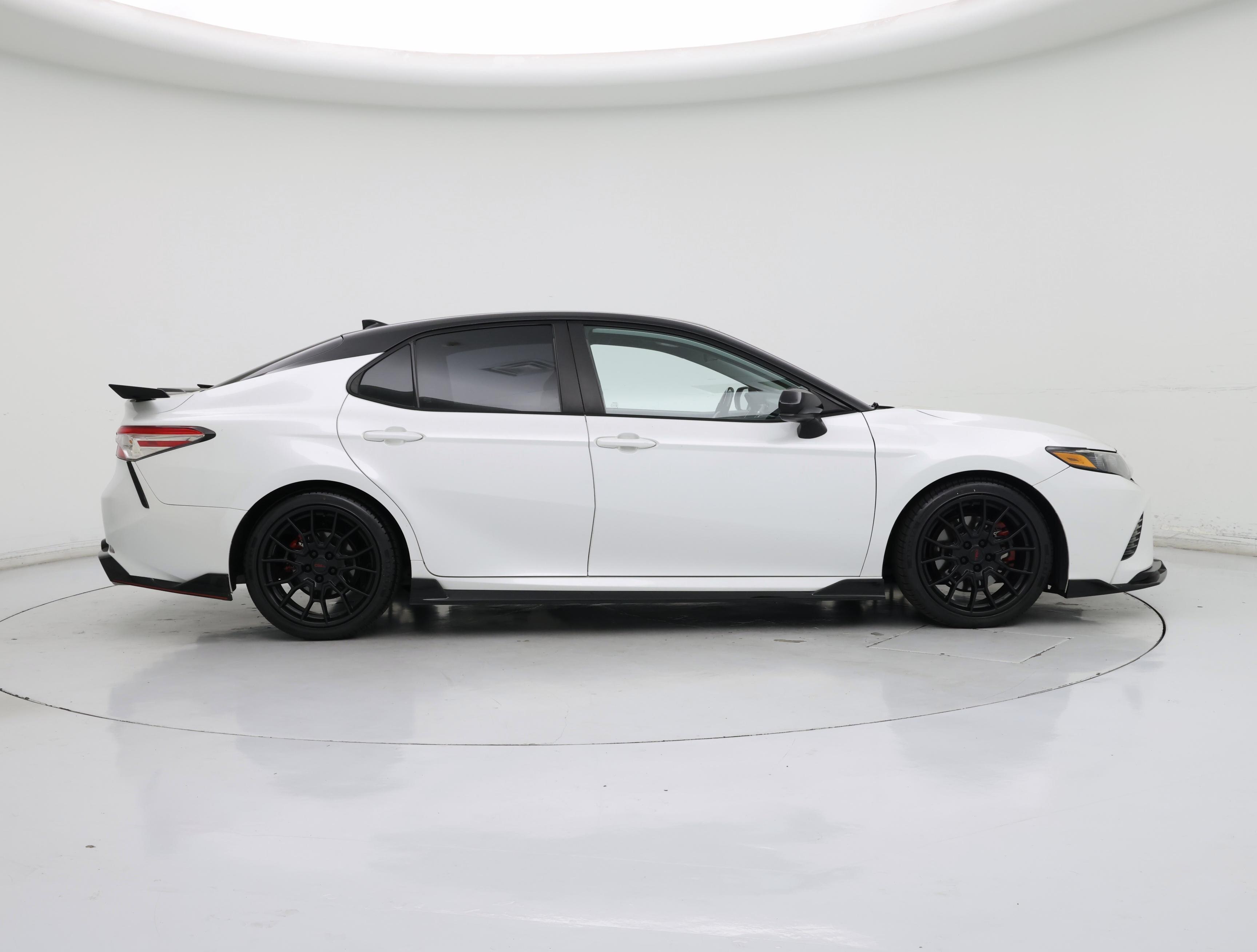 Thumbnail: 2020 Toyota Camry - 7