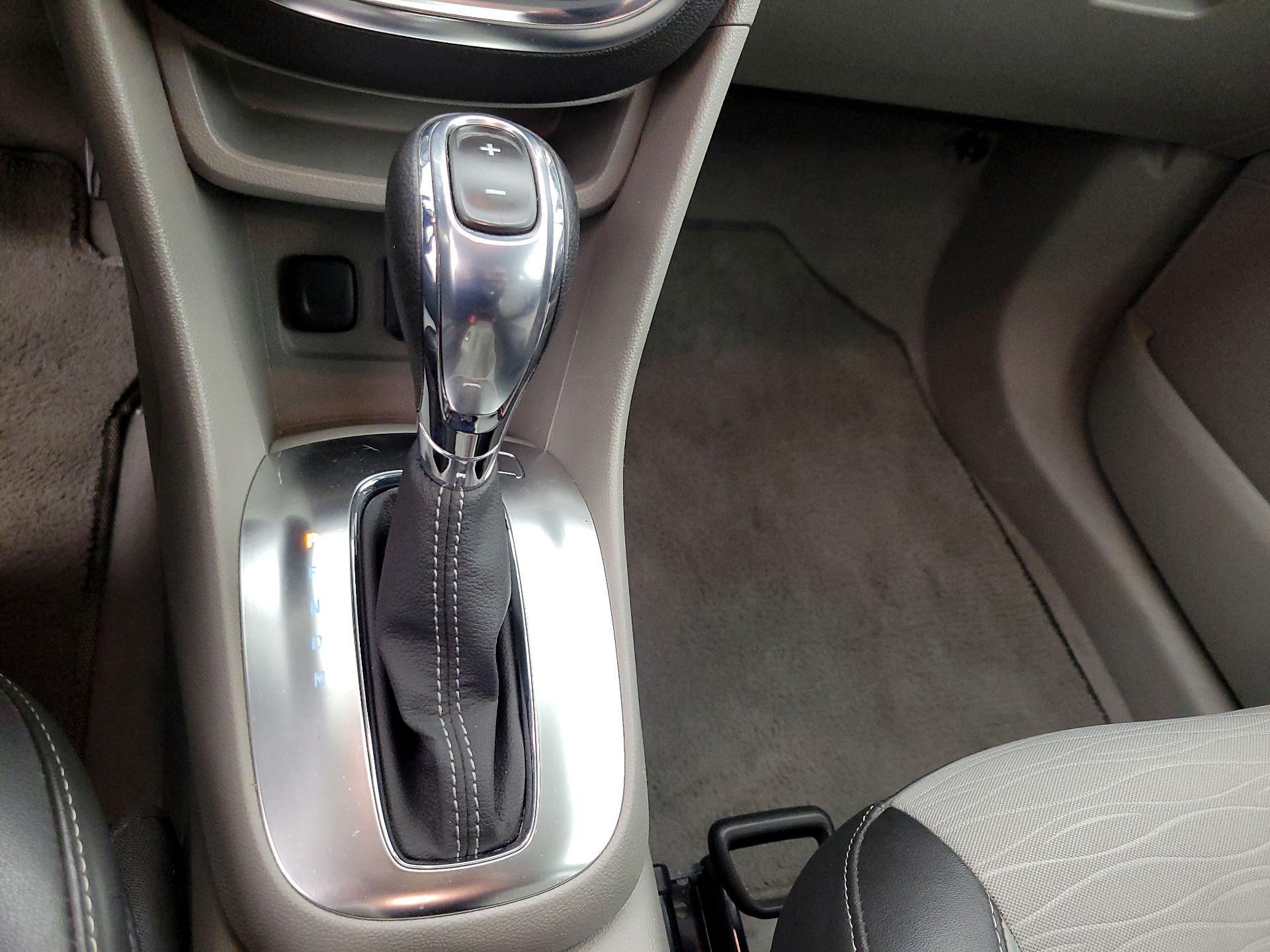 Thumbnail: 2015 Buick Encore - 17