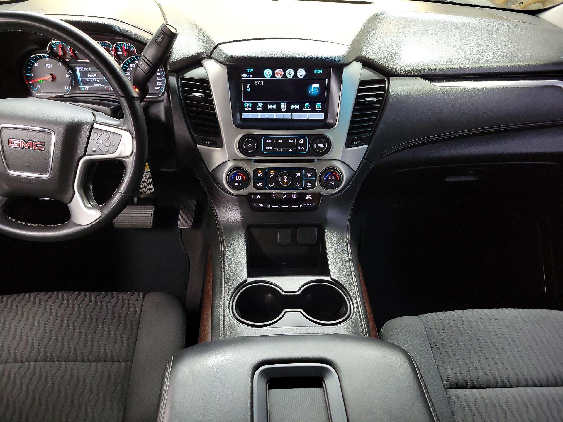 Thumbnail: 2019 GMC Yukon XL - 9