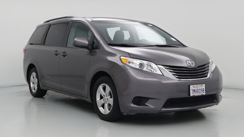 2015 Toyota Sienna LE Hero Image