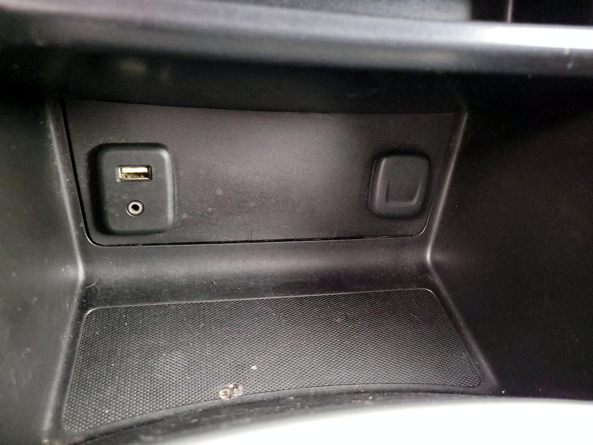 Thumbnail: 2016 Chevrolet Colorado - 19
