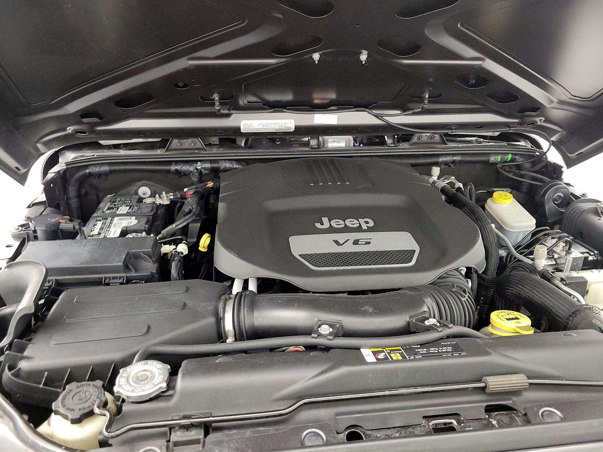 Thumbnail: 2018 Jeep Wrangler - 19