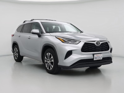 Gray 2021 Toyota Highlander L