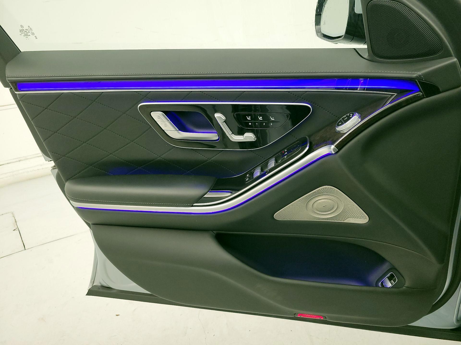 Thumbnail: 2021 Mercedes-Benz S-Class - 12