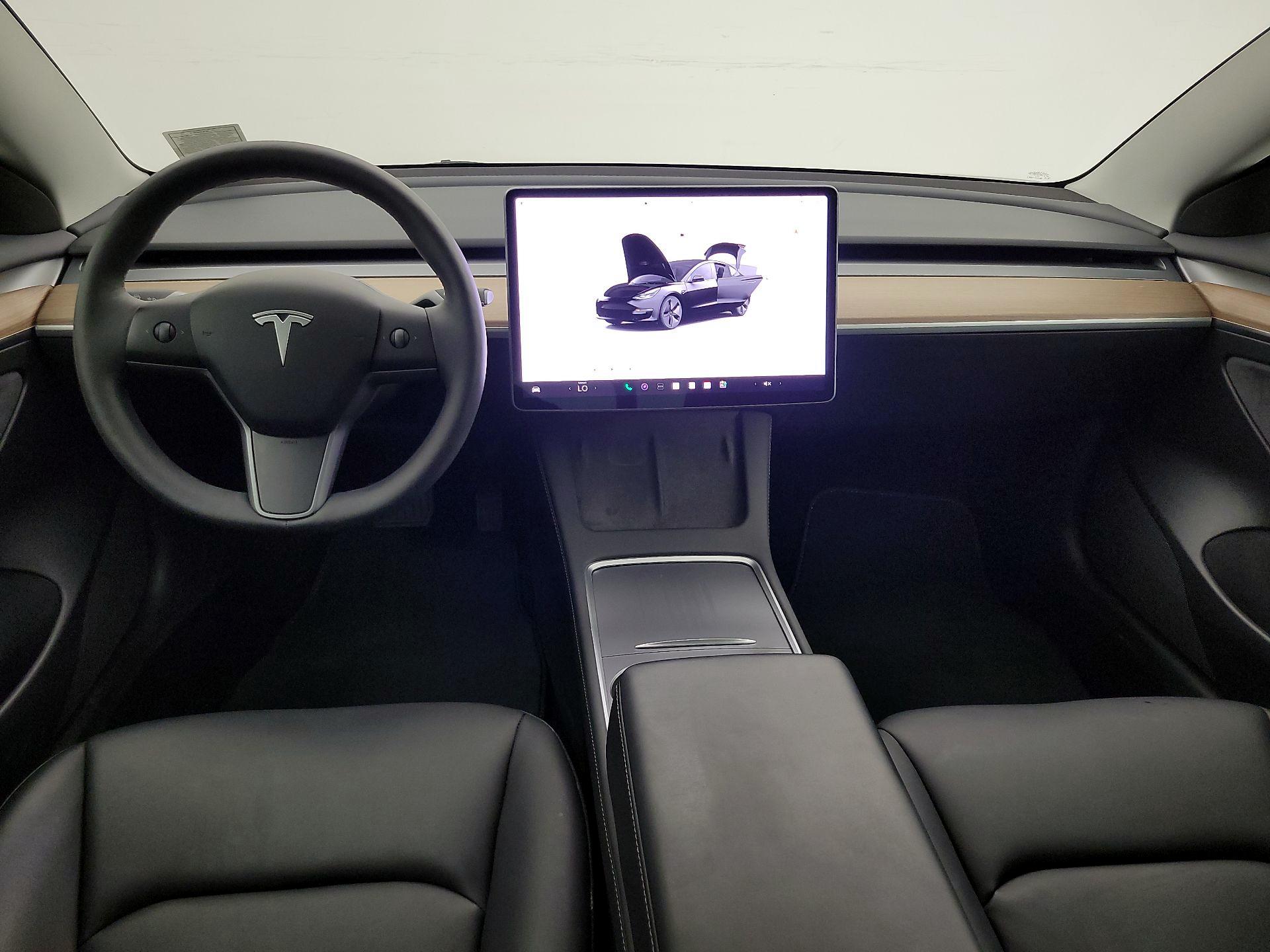 Thumbnail: 2023 Tesla Model 3 - 9