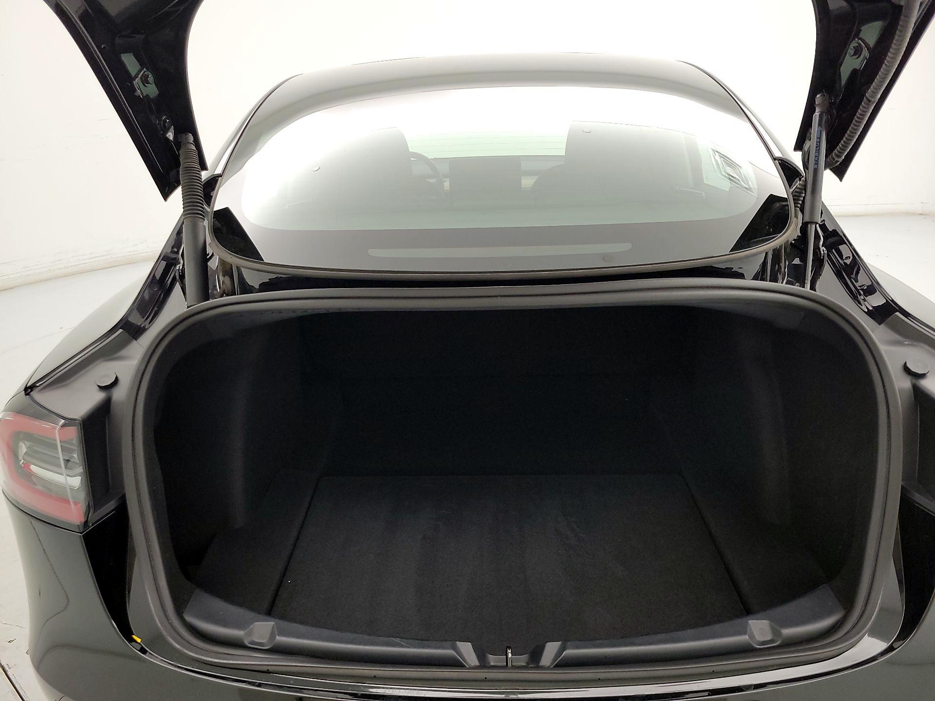 Thumbnail: 2023 Tesla Model 3 - 20