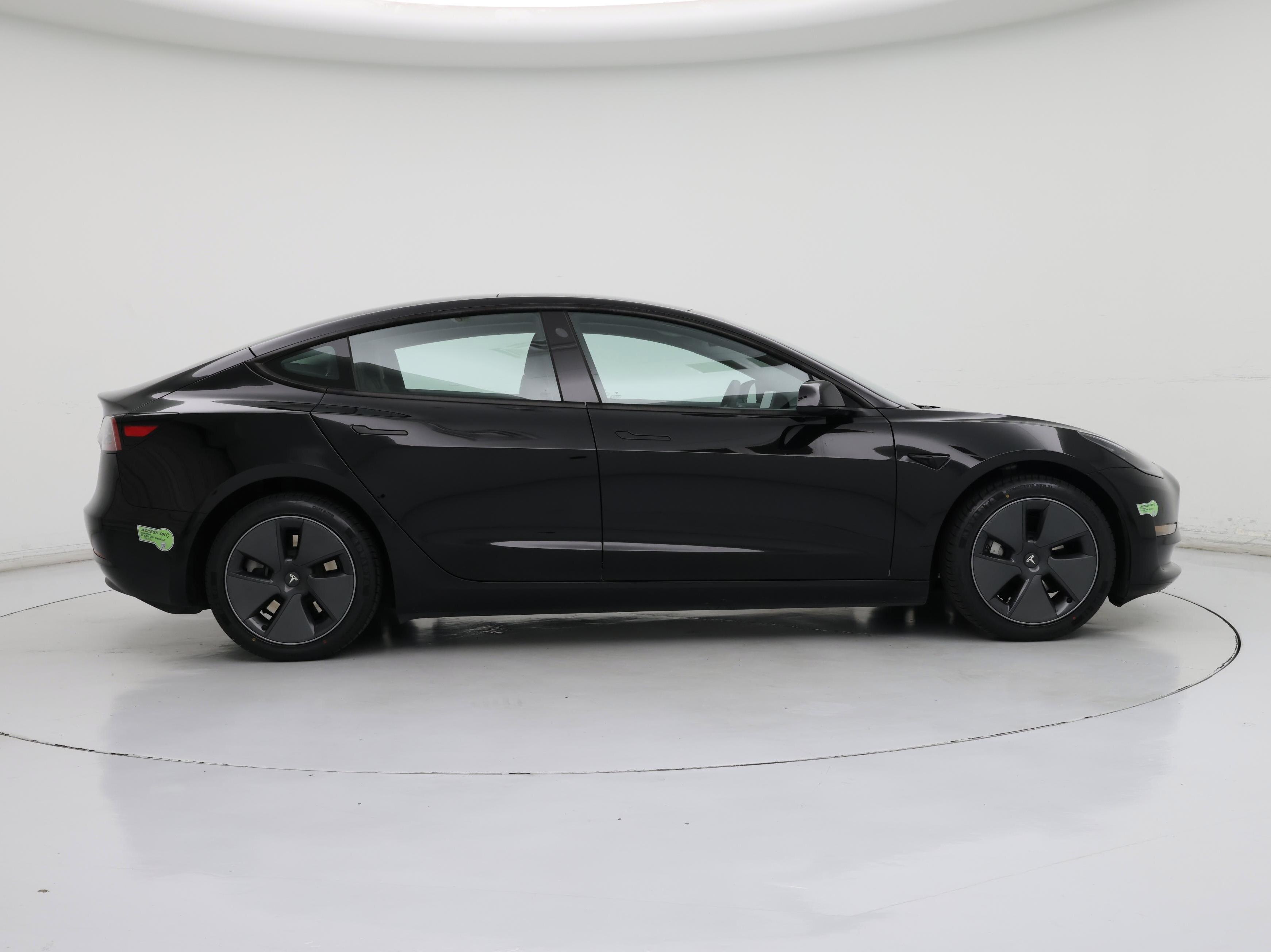 Thumbnail: 2023 Tesla Model 3 - 7