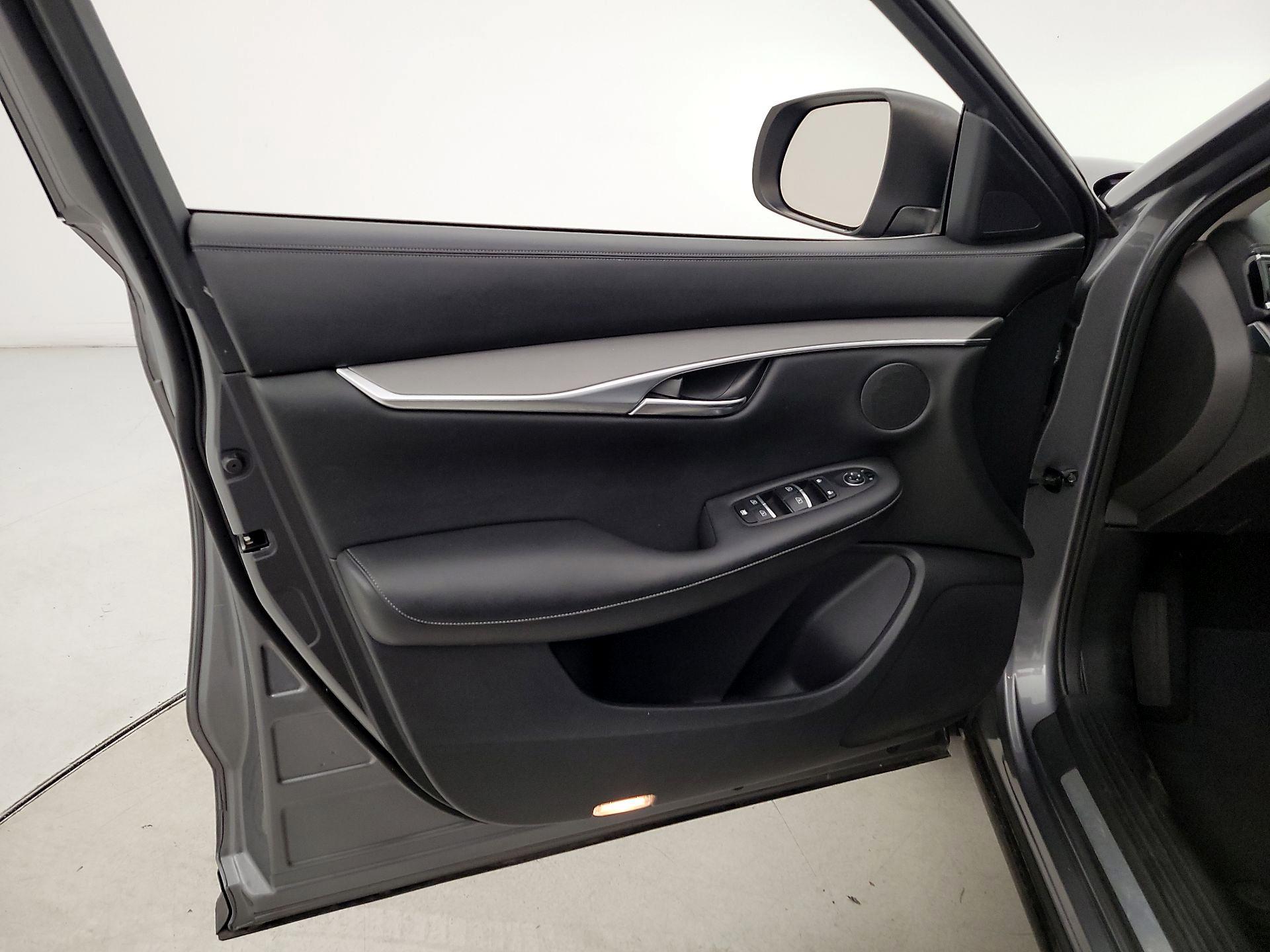 Thumbnail: 2019 INFINITI QX50 - 12