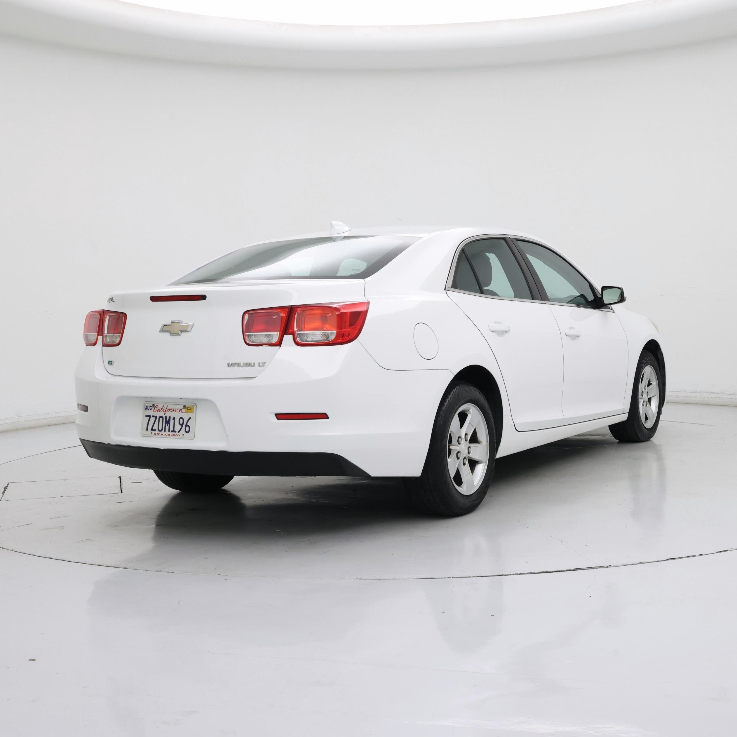 Thumbnail: 2016 Chevrolet Malibu - 8