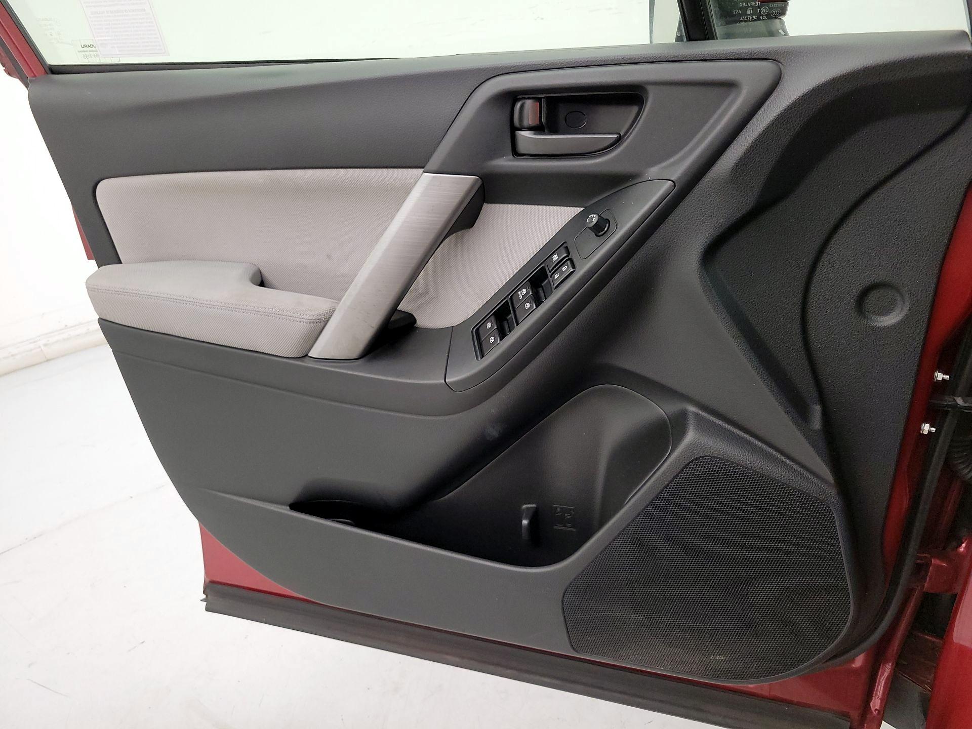 Thumbnail: 2014 Subaru Forester - 12