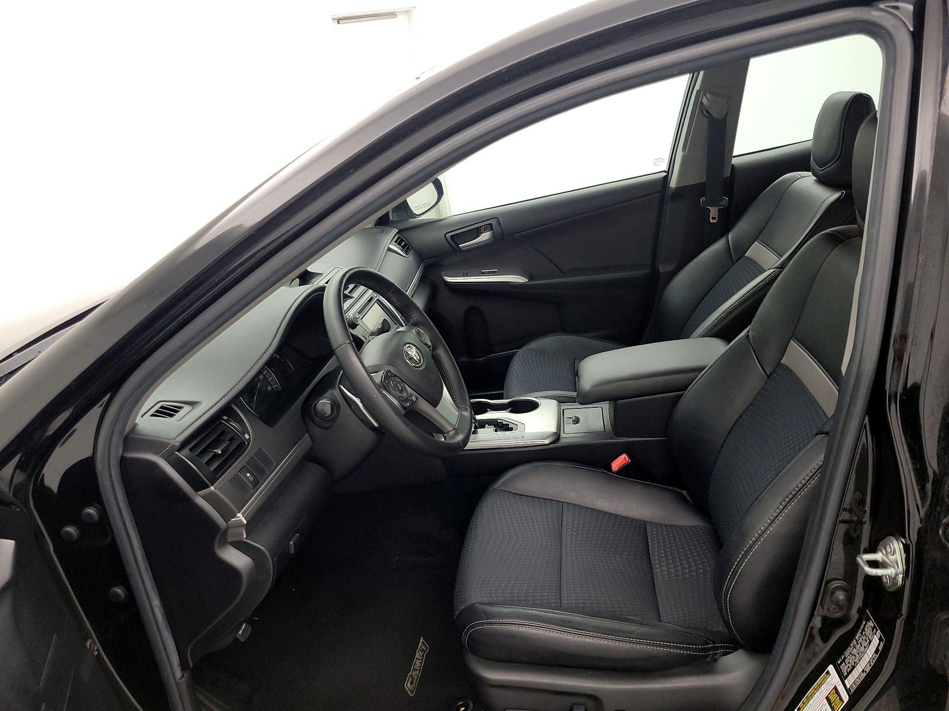 Thumbnail: 2014 Toyota Camry - 11