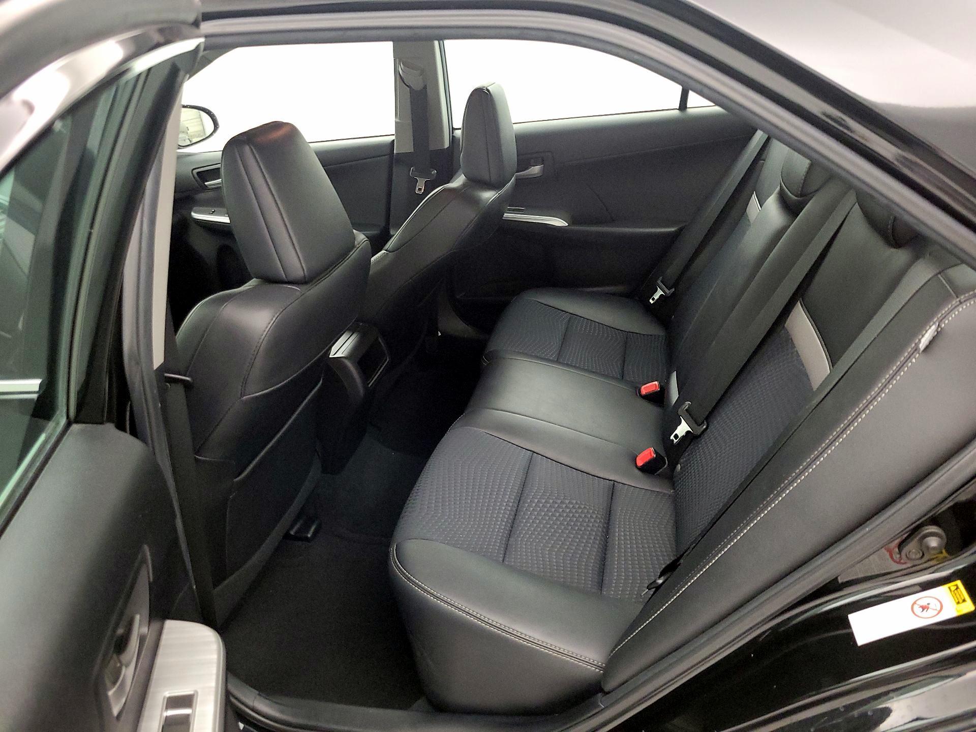 Thumbnail: 2014 Toyota Camry - 18