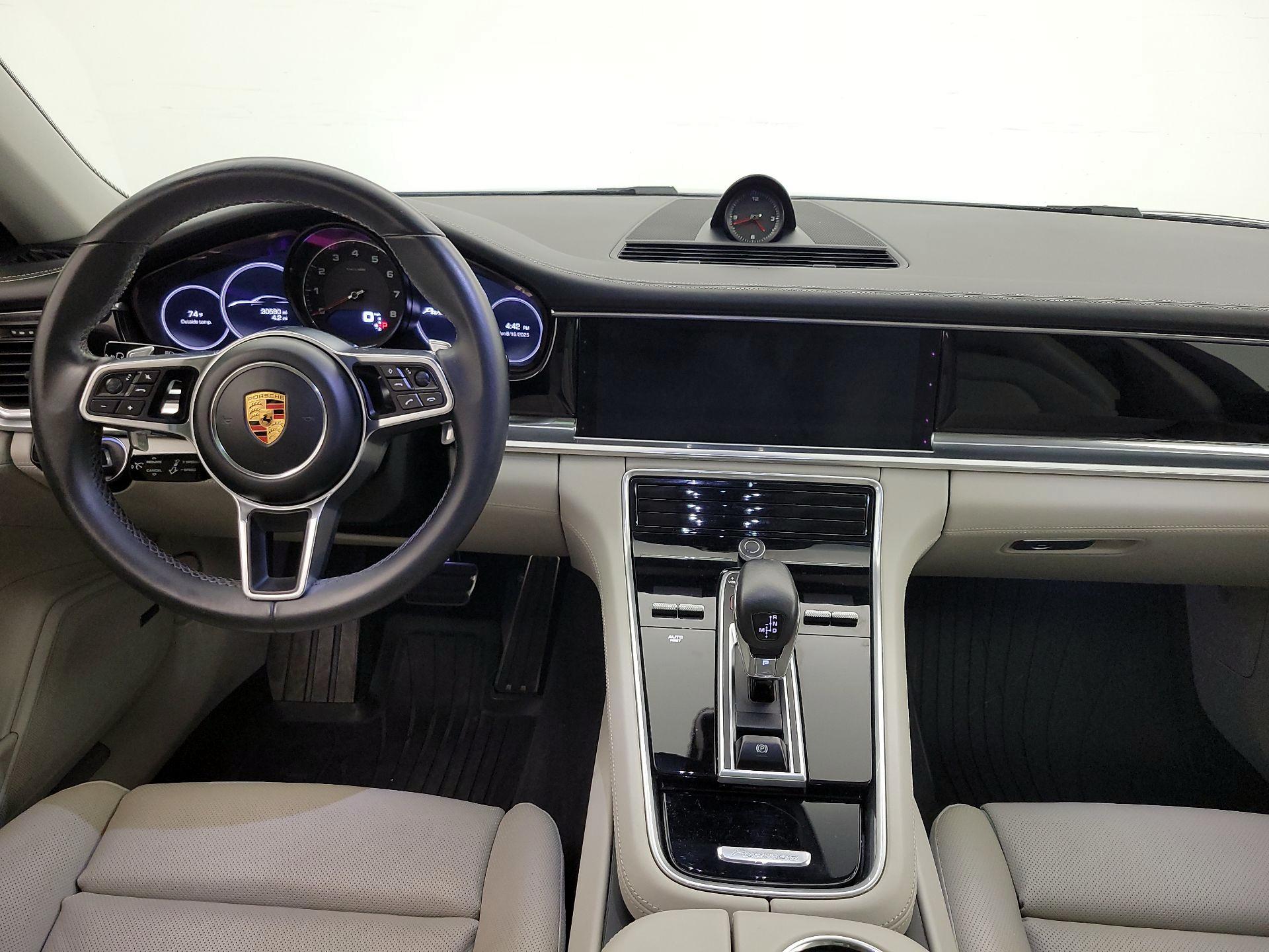 Thumbnail: 2018 Porsche Panamera - 9
