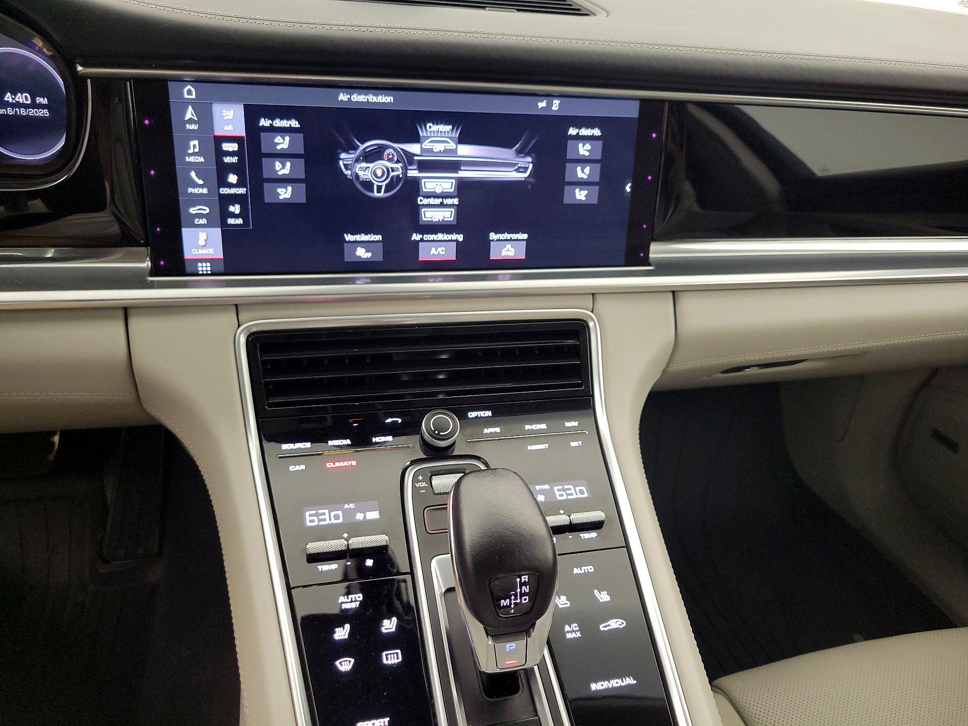 Thumbnail: 2018 Porsche Panamera - 17