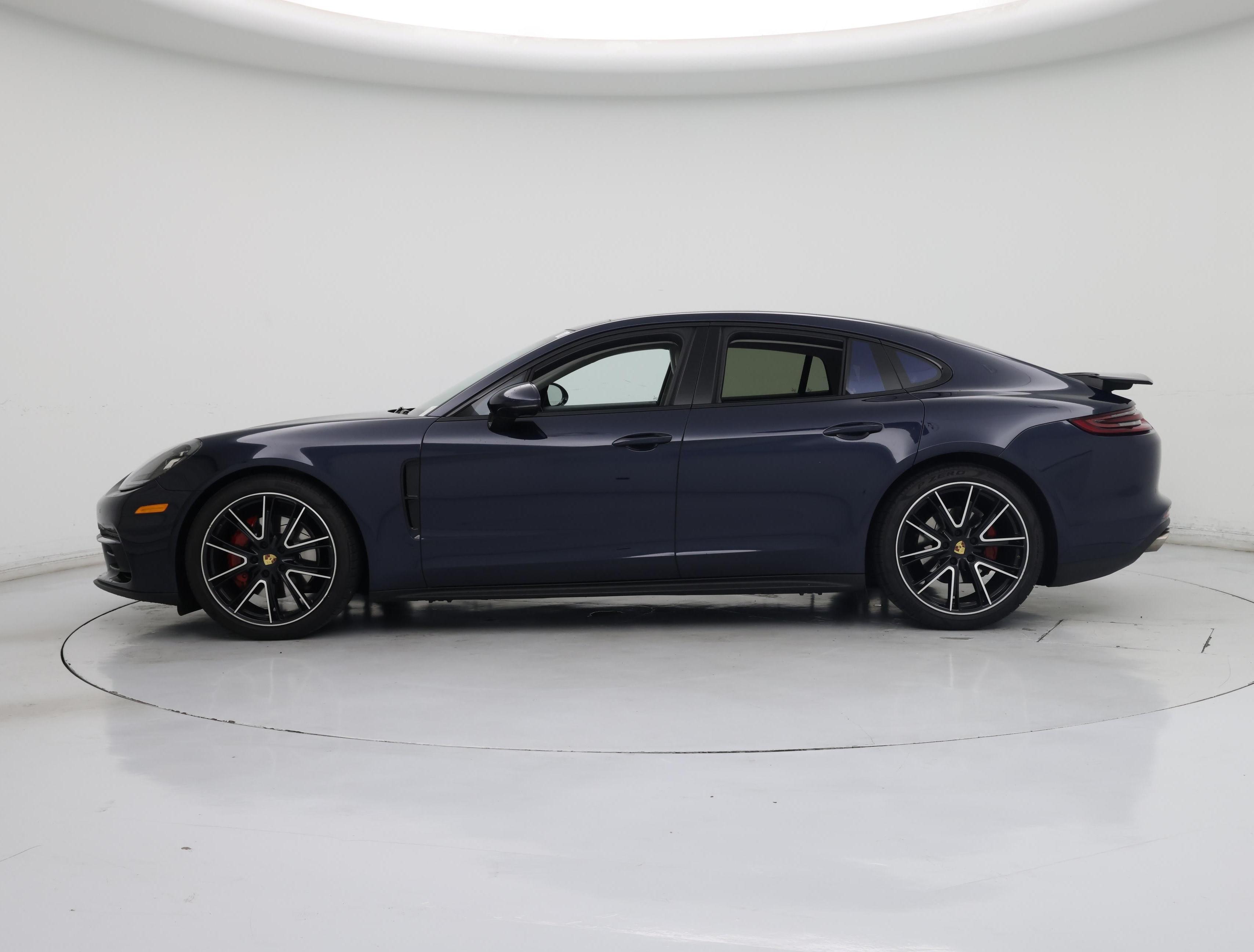 Thumbnail: 2018 Porsche Panamera - 3