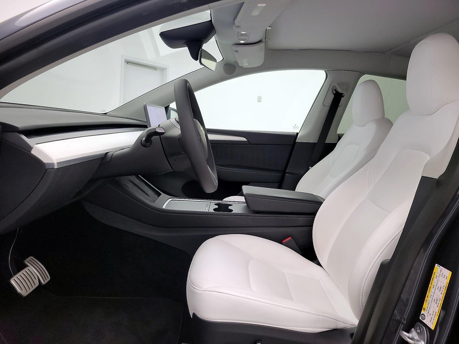 Thumbnail: 2023 Tesla Model Y - 11