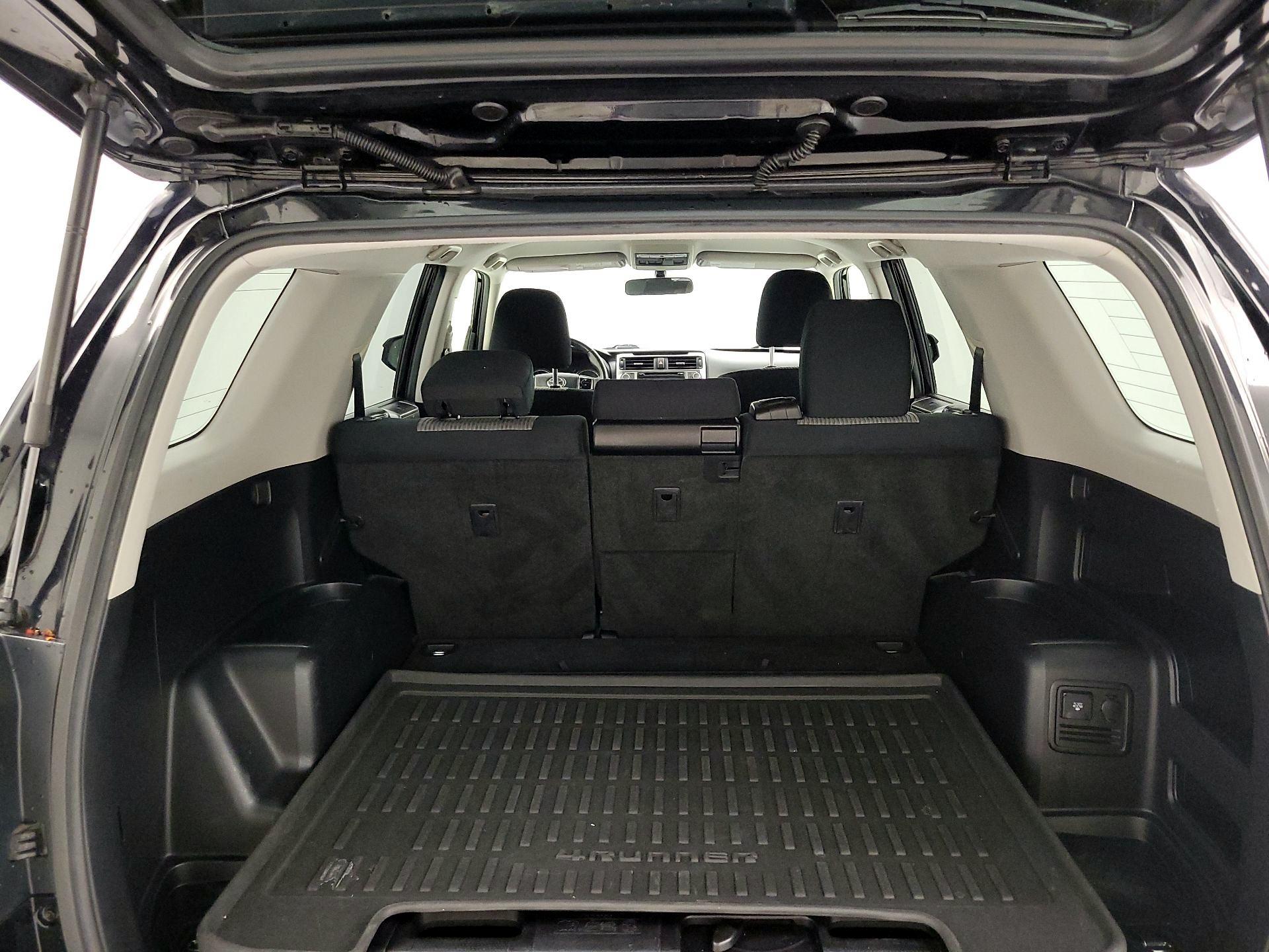 Thumbnail: 2016 Toyota 4Runner - 20