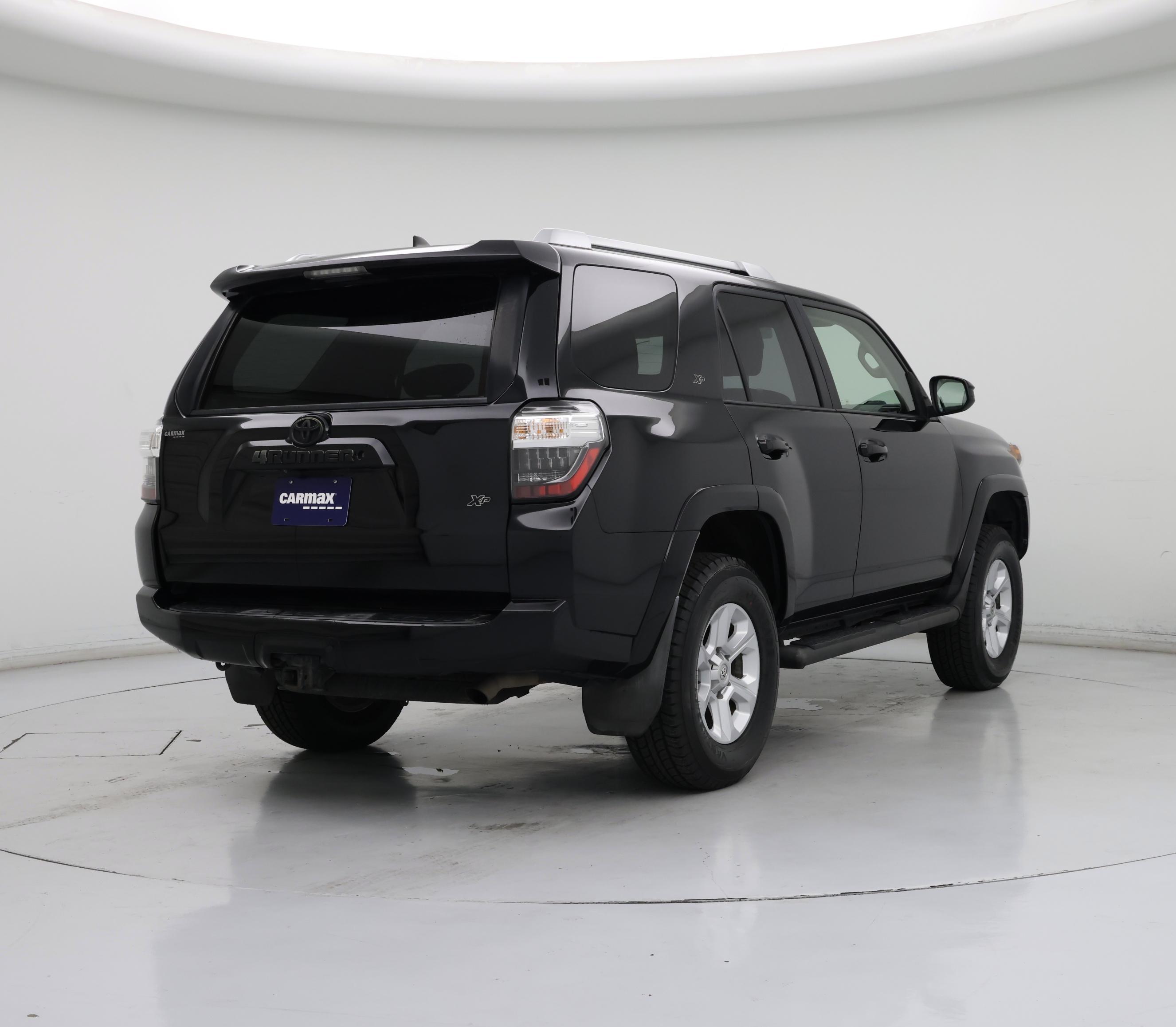 Thumbnail: 2016 Toyota 4Runner - 8