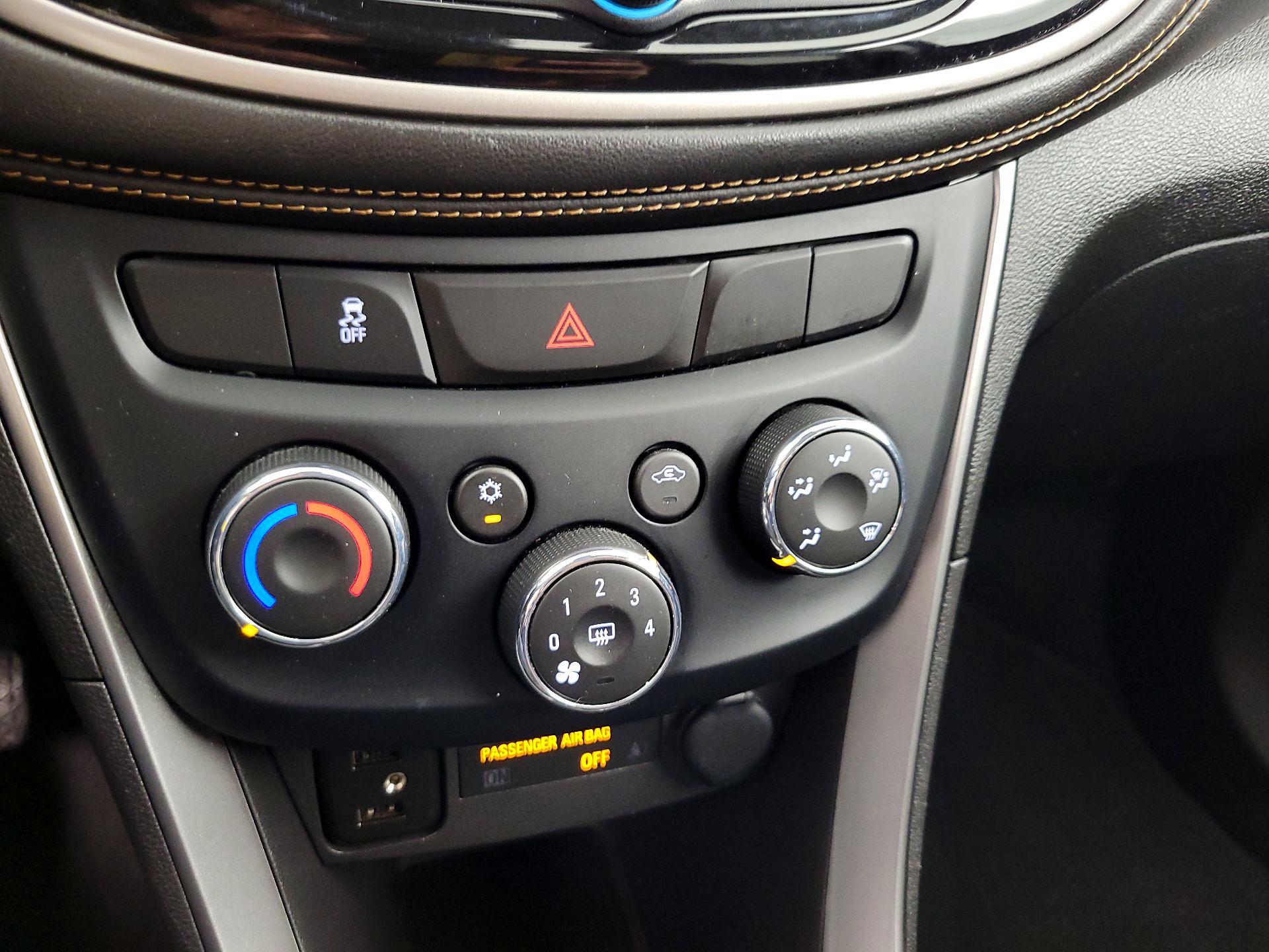 Thumbnail: 2019 Chevrolet Trax - 16