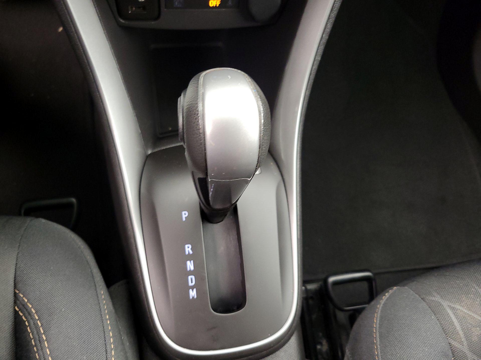 Thumbnail: 2019 Chevrolet Trax - 17