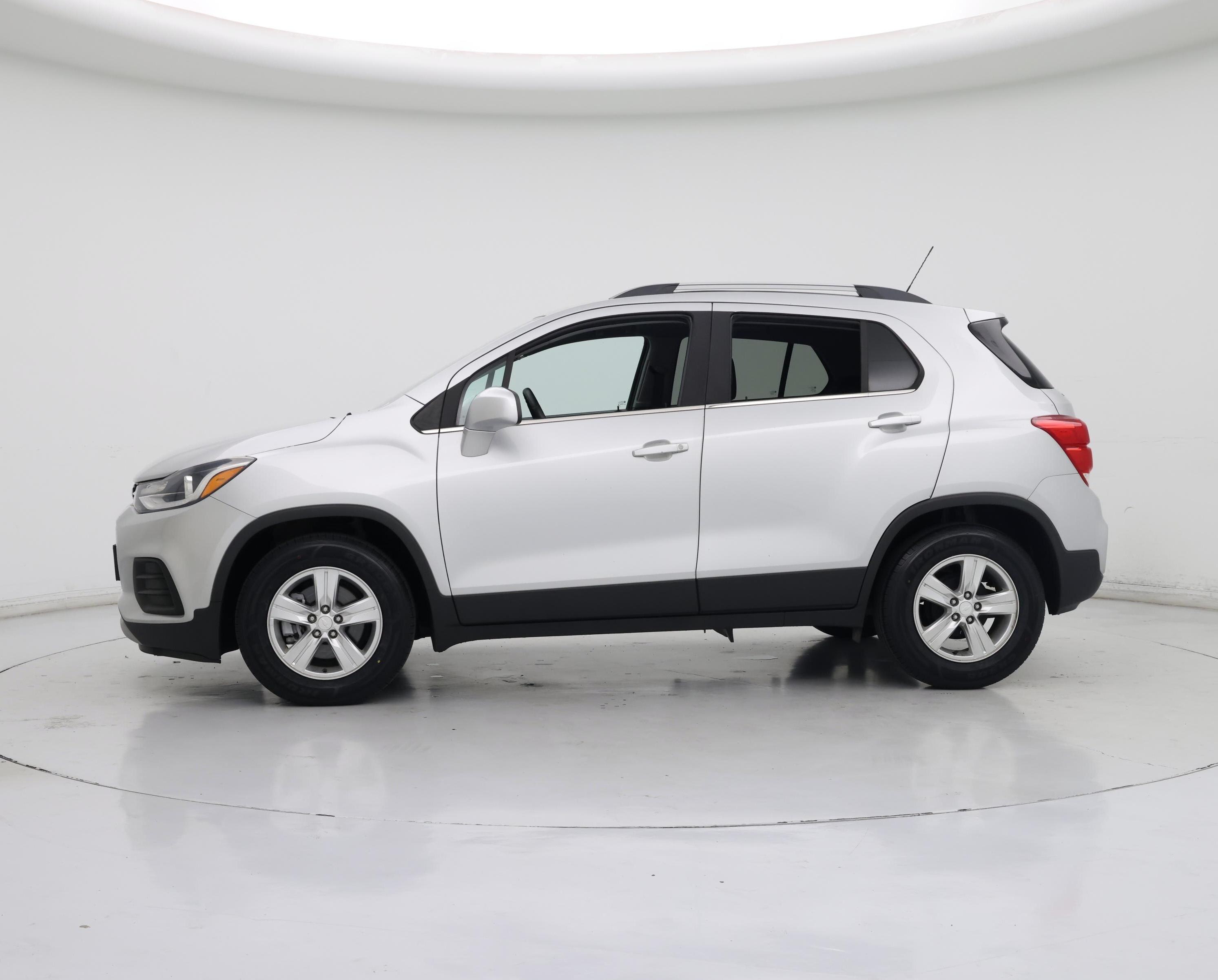 Thumbnail: 2019 Chevrolet Trax - 3
