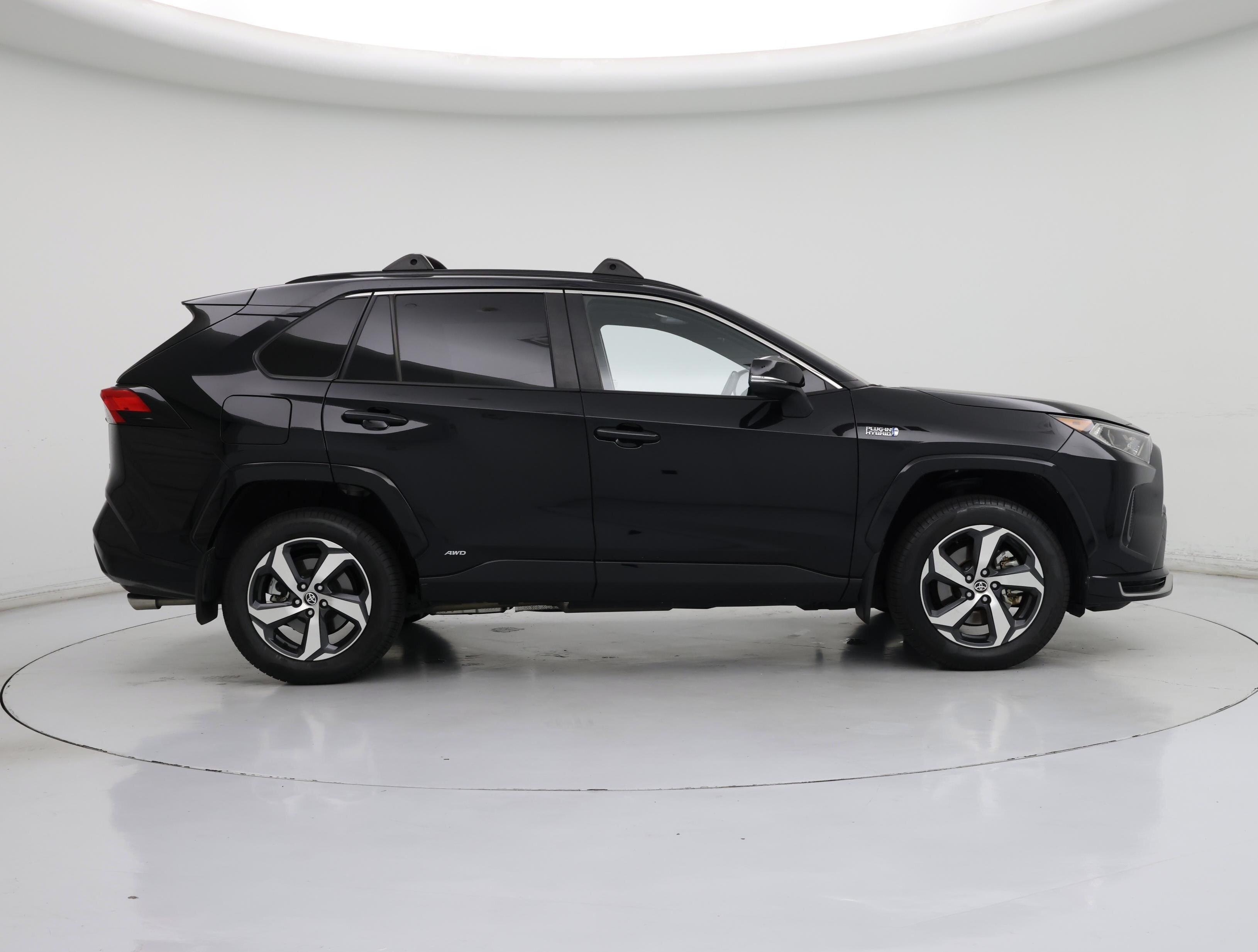 Thumbnail: 2021 Toyota RAV4 - 7