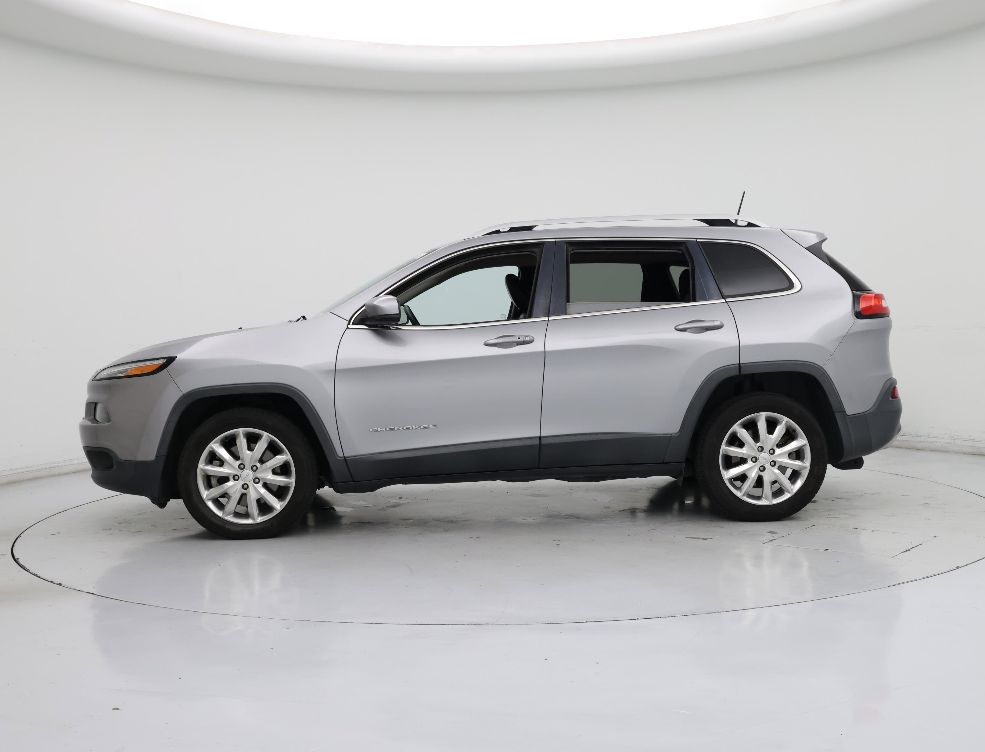 Thumbnail: 2017 Jeep Cherokee - 3