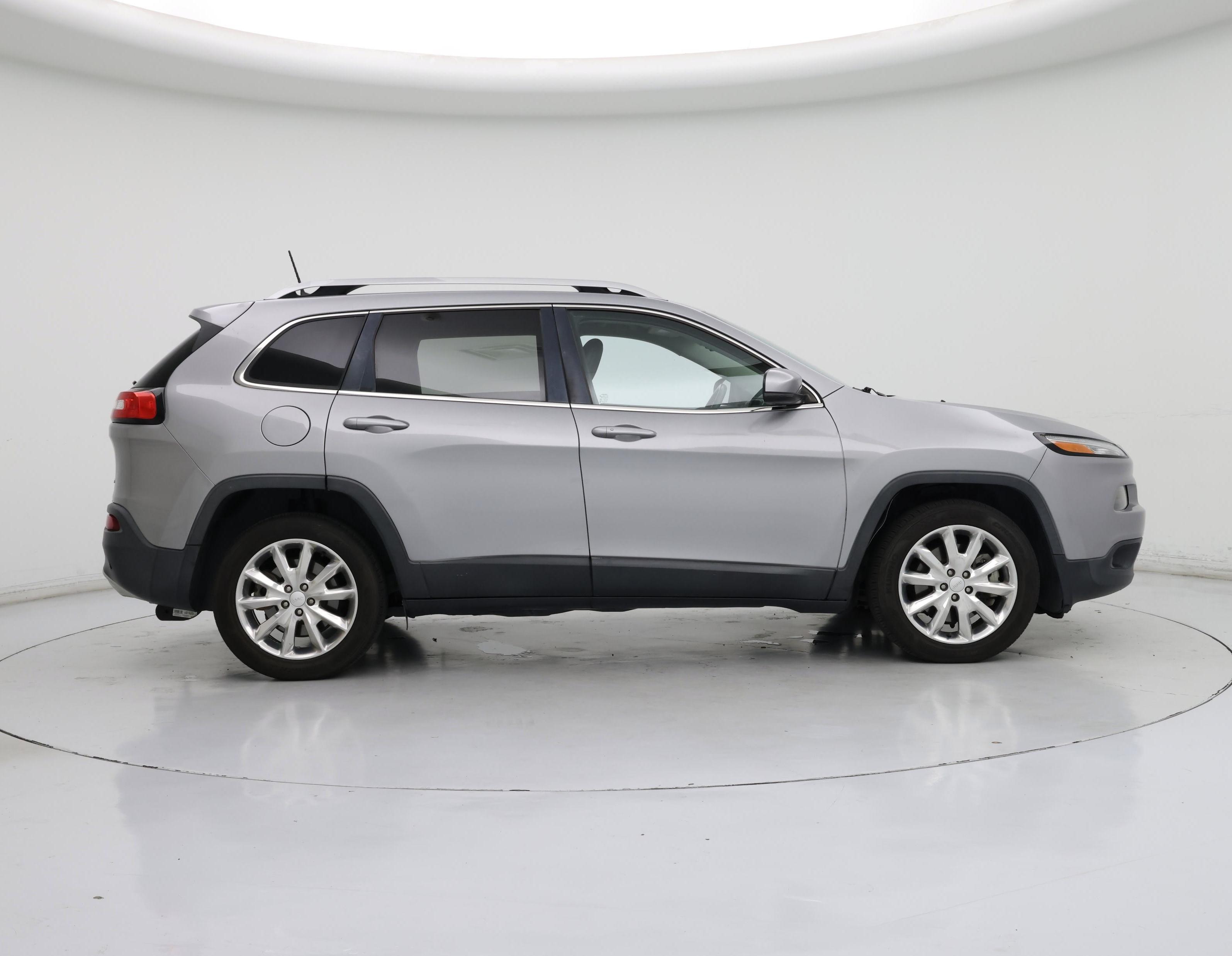 Thumbnail: 2017 Jeep Cherokee - 7