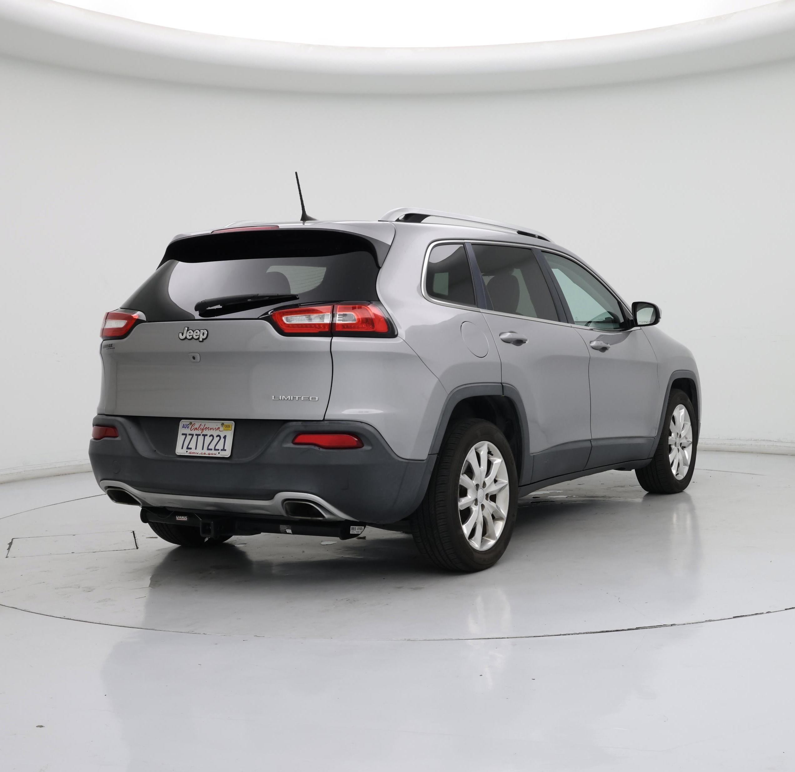 Thumbnail: 2017 Jeep Cherokee - 8