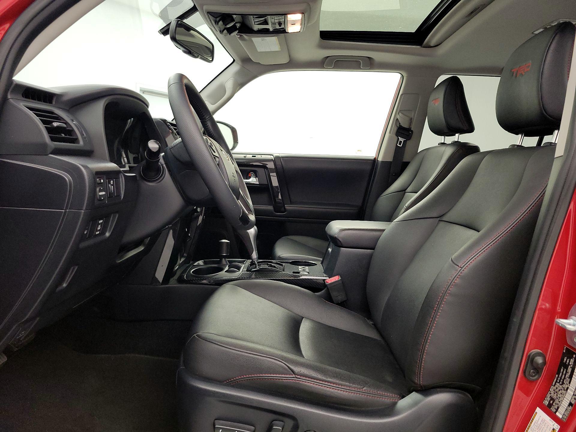 Thumbnail: 2019 Toyota 4Runner - 11