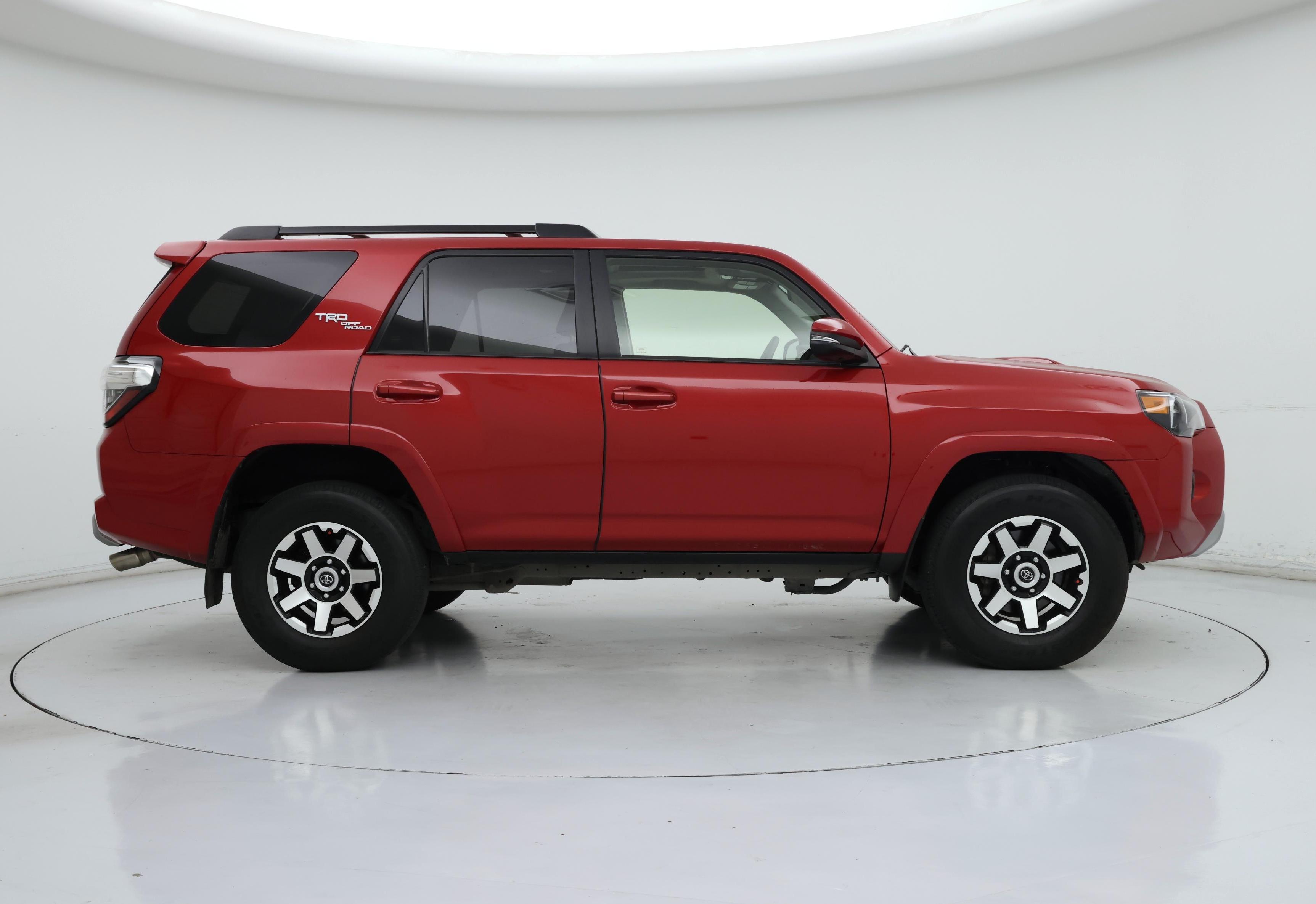 Thumbnail: 2019 Toyota 4Runner - 7