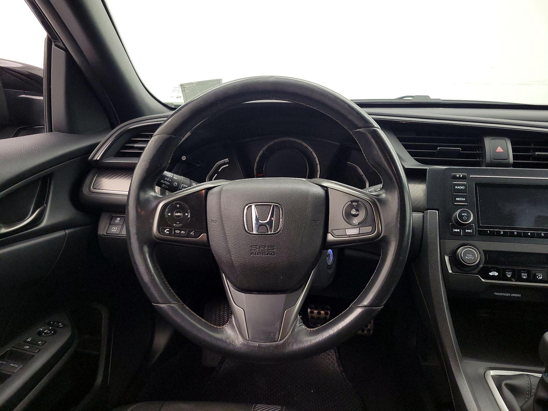 Thumbnail: 2017 Honda Civic - 10
