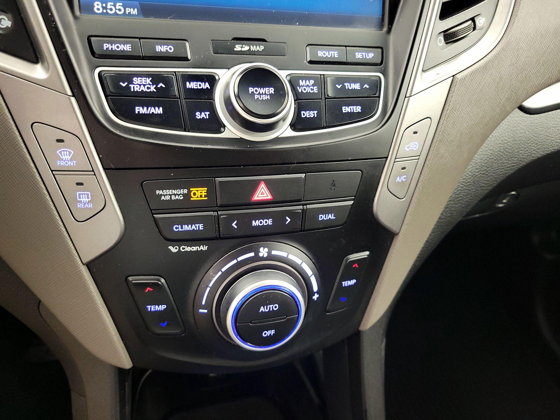 Thumbnail: 2016 Hyundai Santa Fe - 17