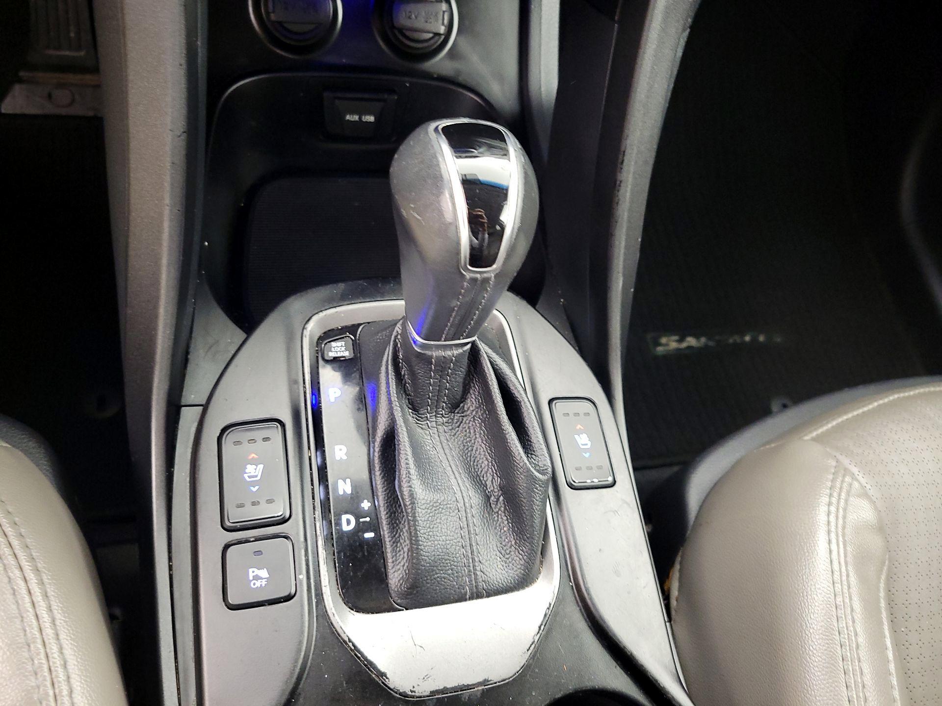 Thumbnail: 2016 Hyundai Santa Fe - 18