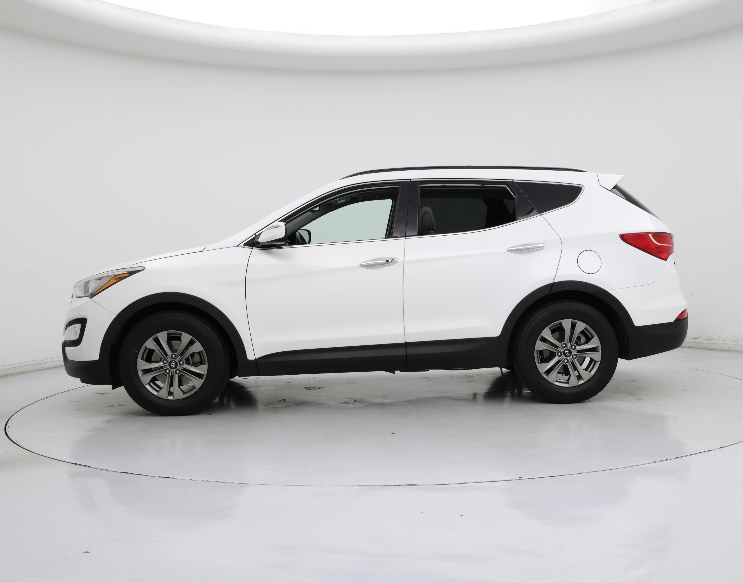 Thumbnail: 2016 Hyundai Santa Fe - 3
