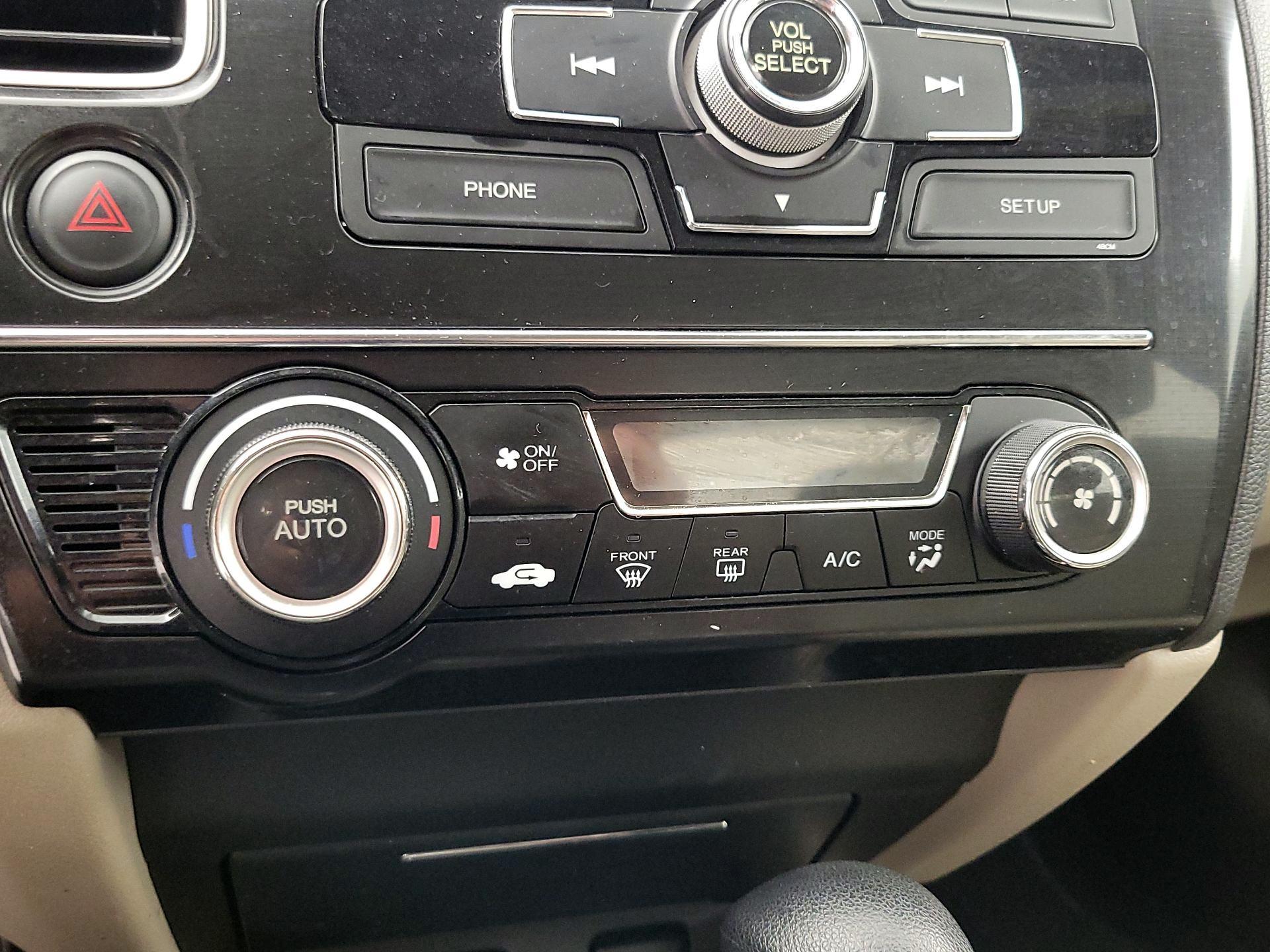 Thumbnail: 2013 Honda Civic - 16
