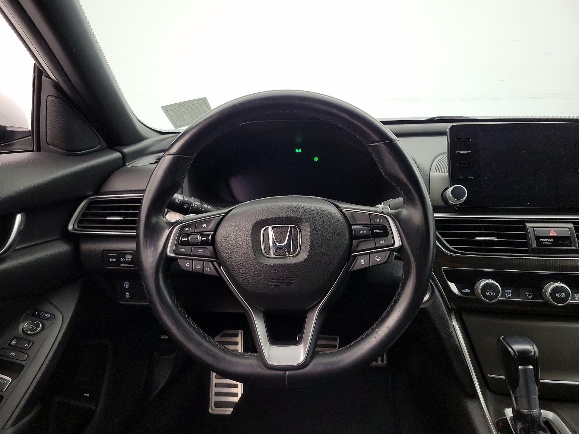 Thumbnail: 2018 Honda Accord - 10