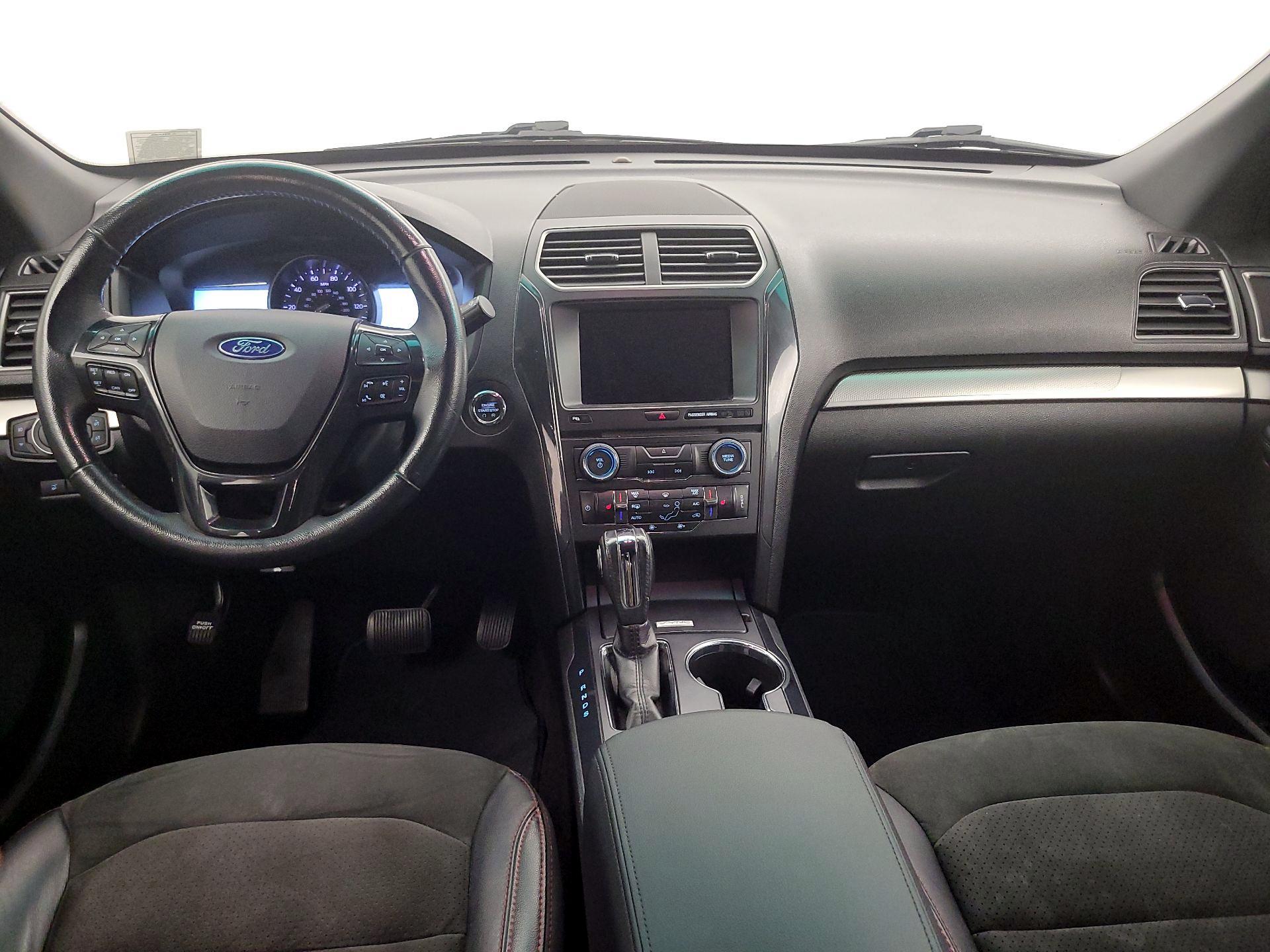 Thumbnail: 2018 Ford Explorer - 9