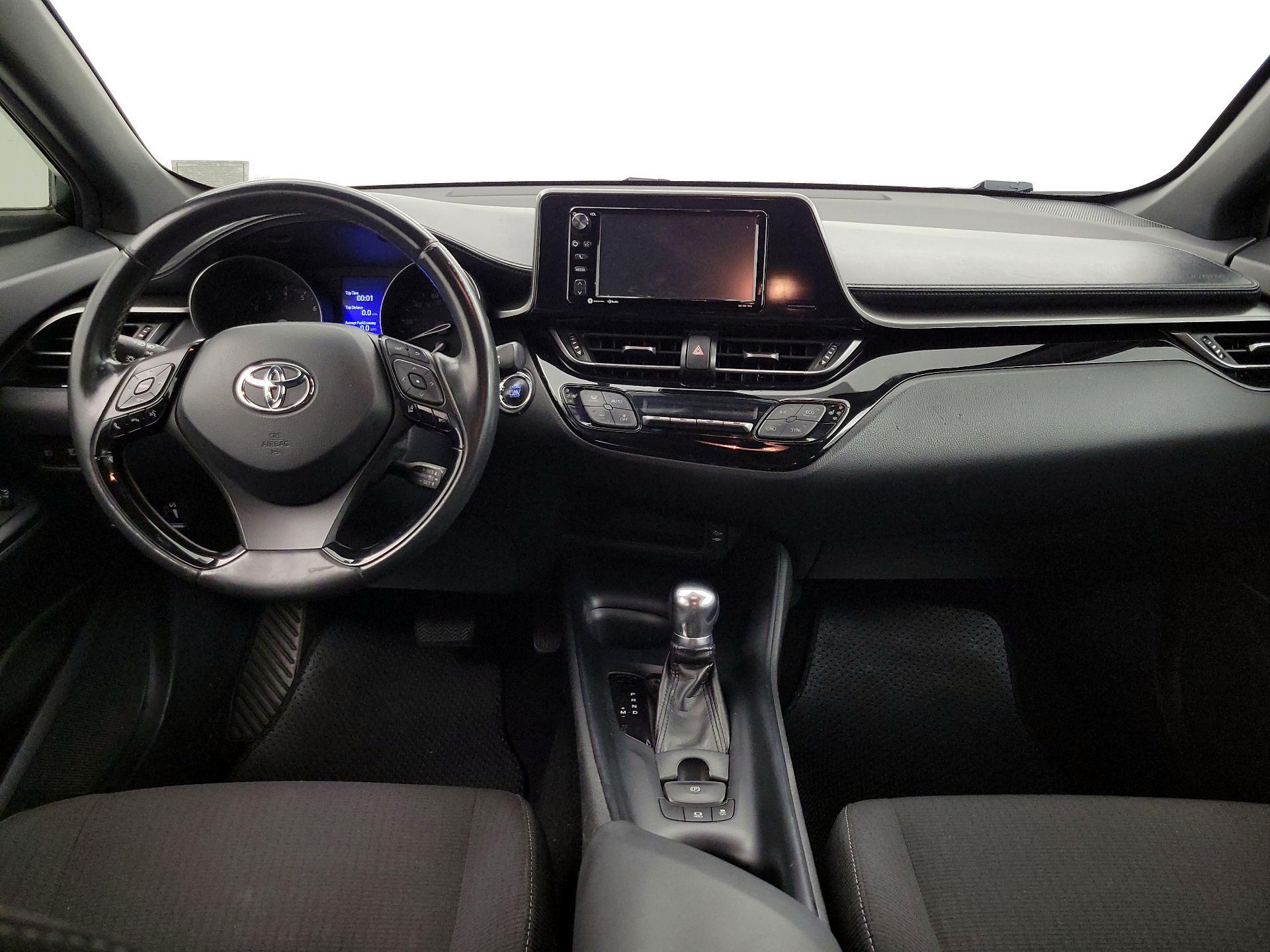 Thumbnail: 2018 Toyota C-HR - 9