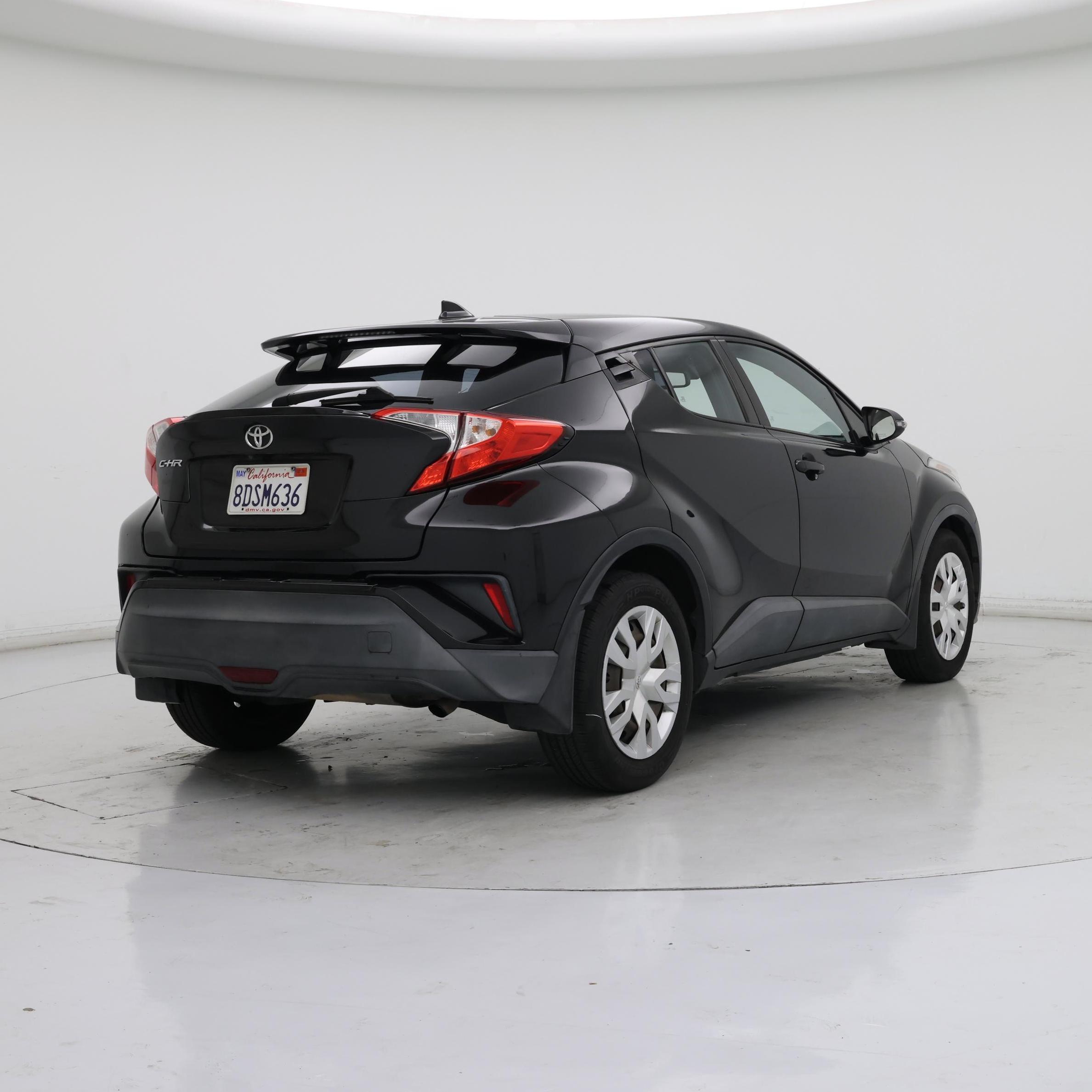 Thumbnail: 2018 Toyota C-HR - 8