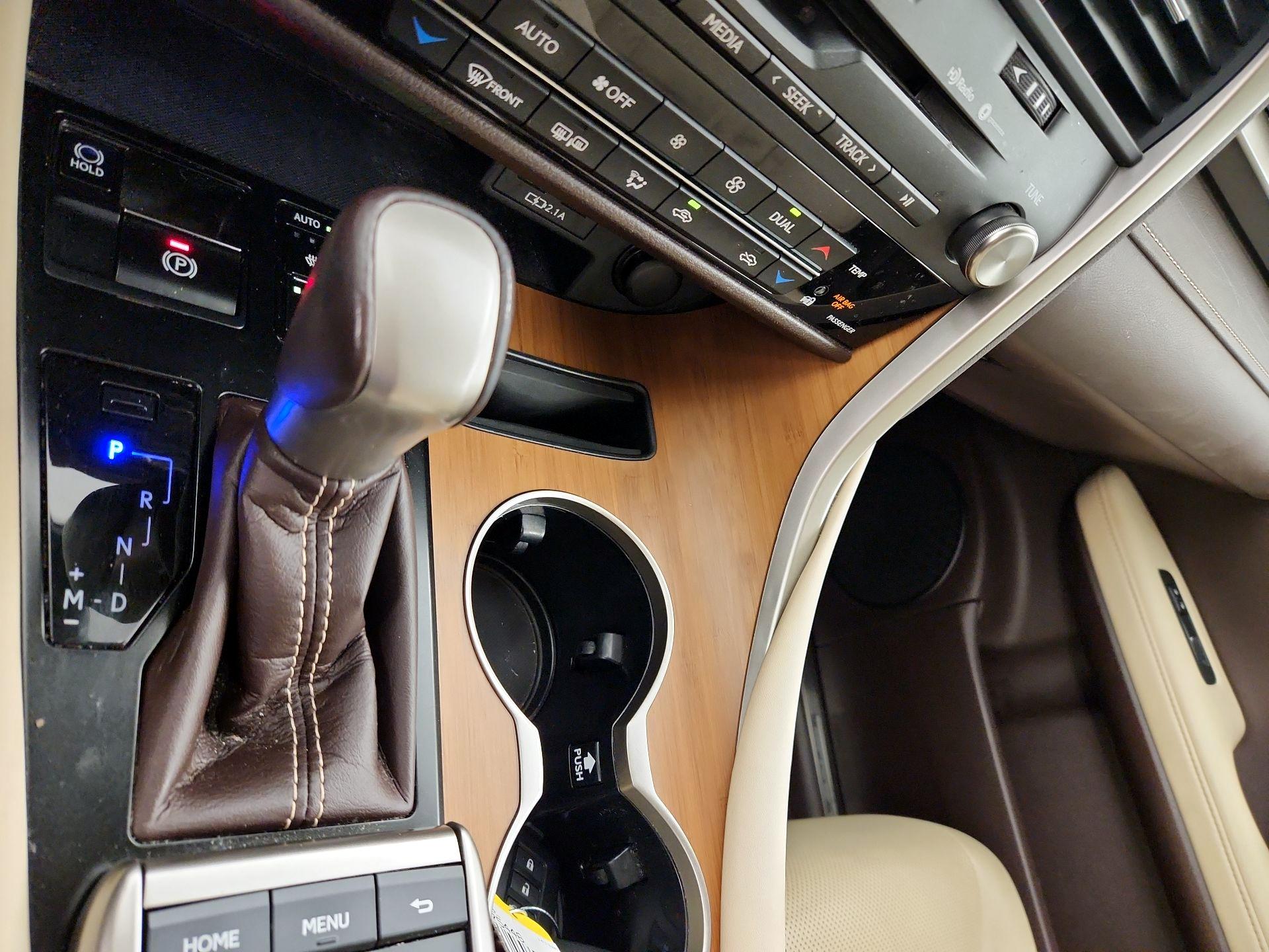 Thumbnail: 2020 Lexus RX - 17