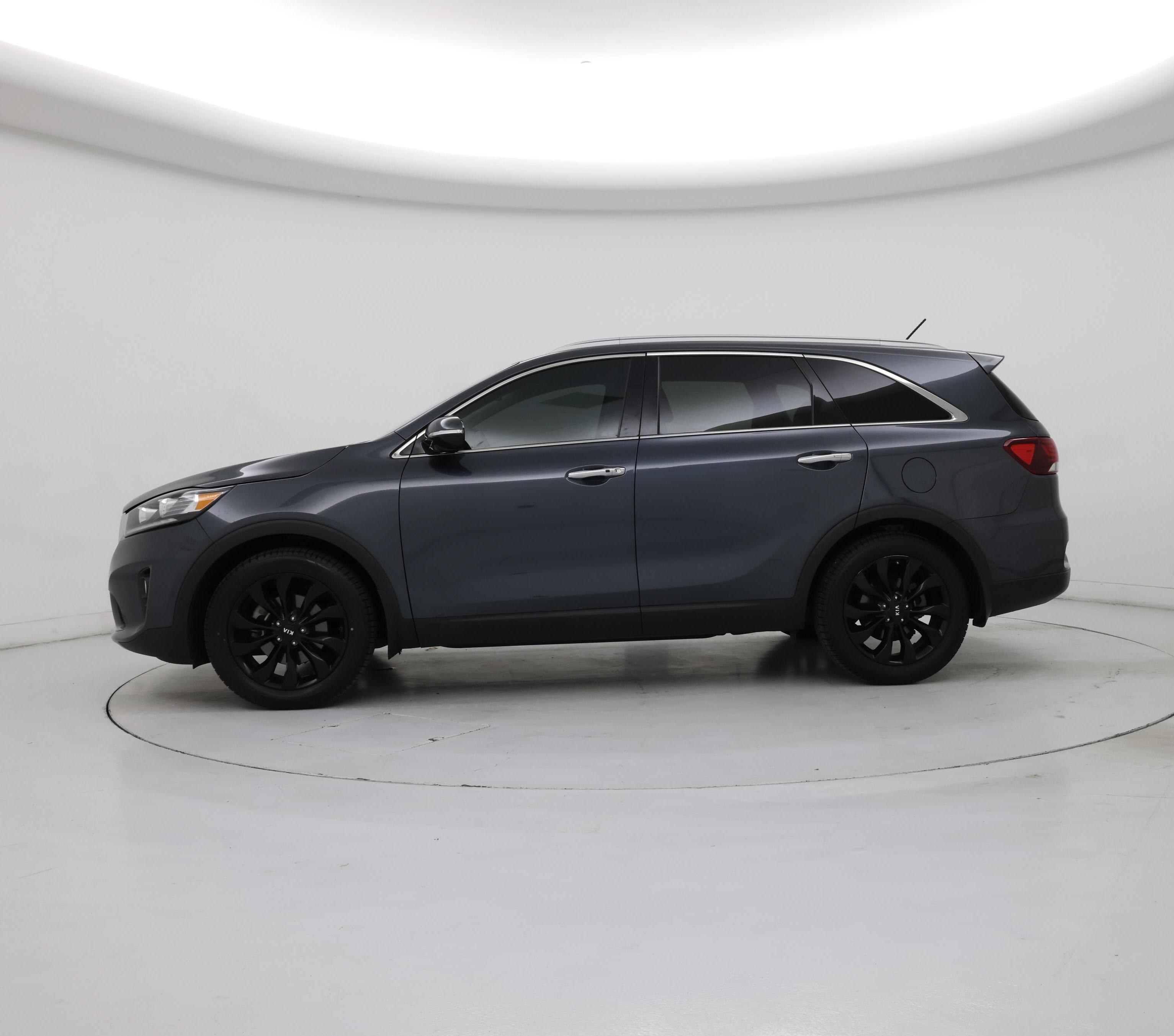 Thumbnail: 2020 Kia Sorento - 3