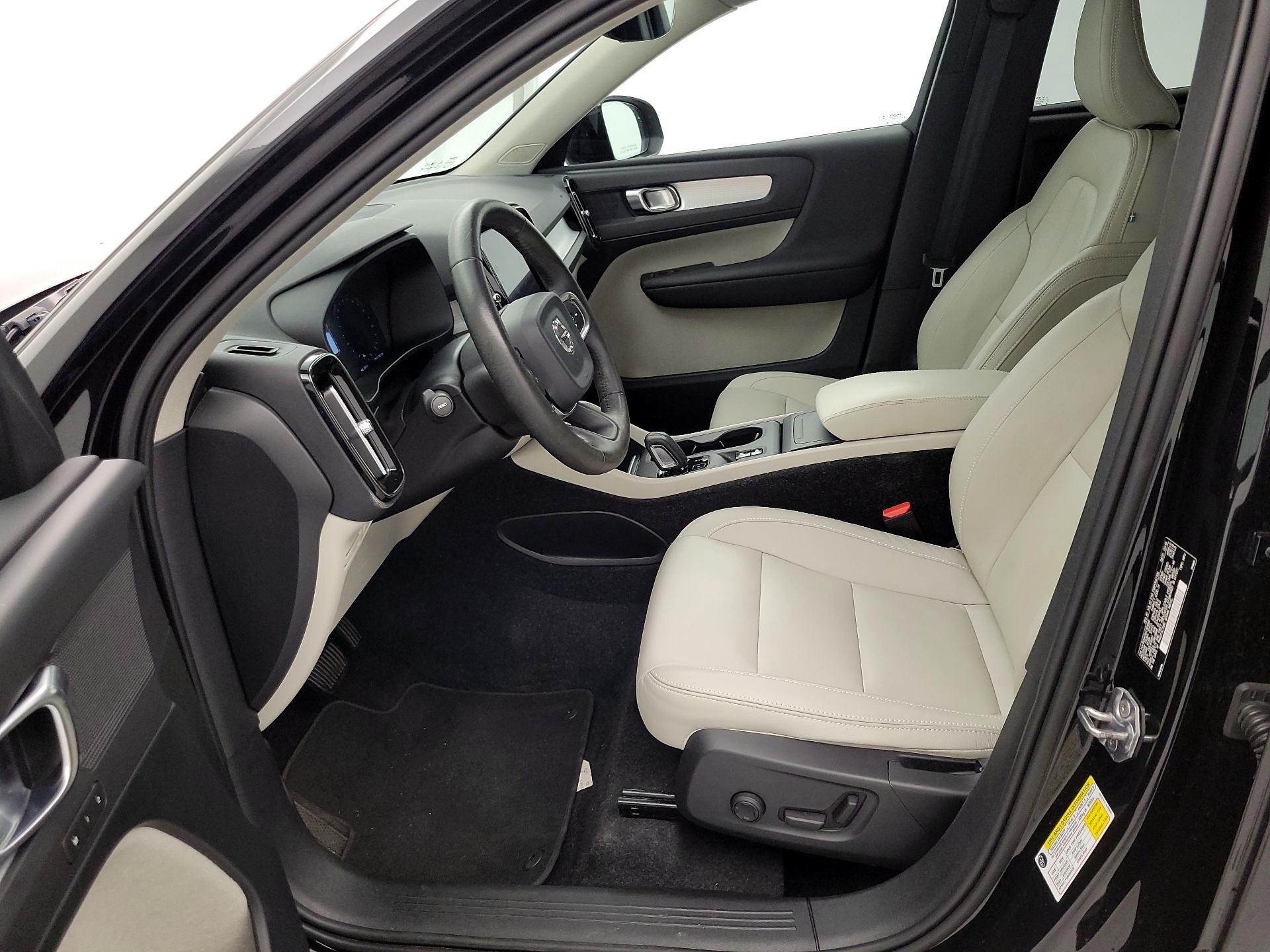 Thumbnail: 2019 Volvo XC40 - 11