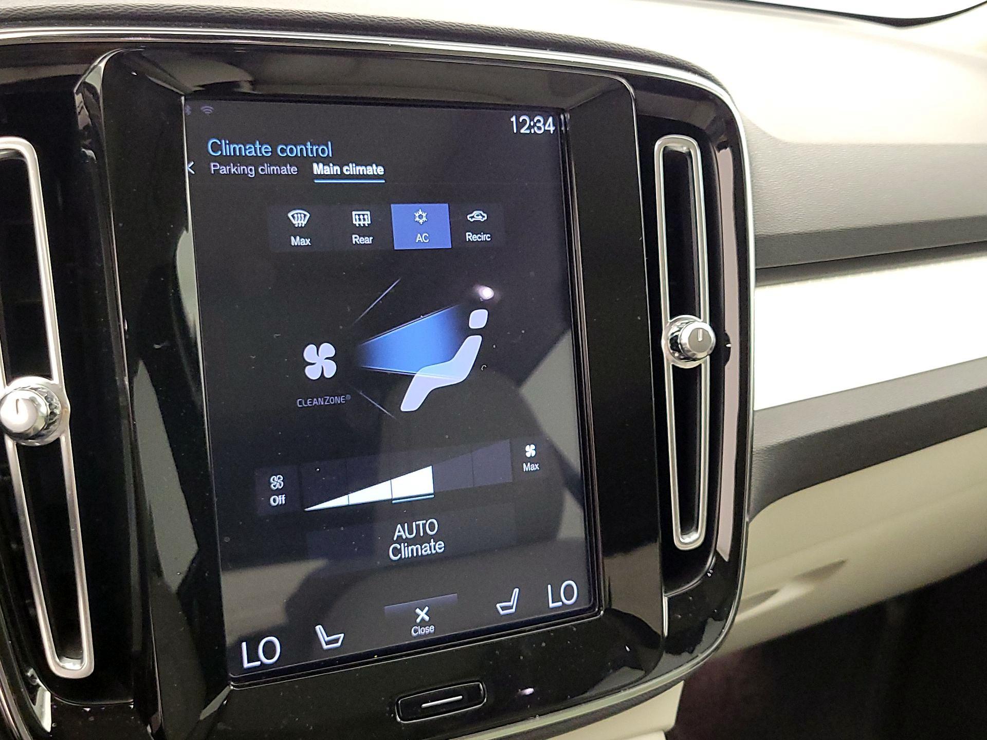 Thumbnail: 2019 Volvo XC40 - 15