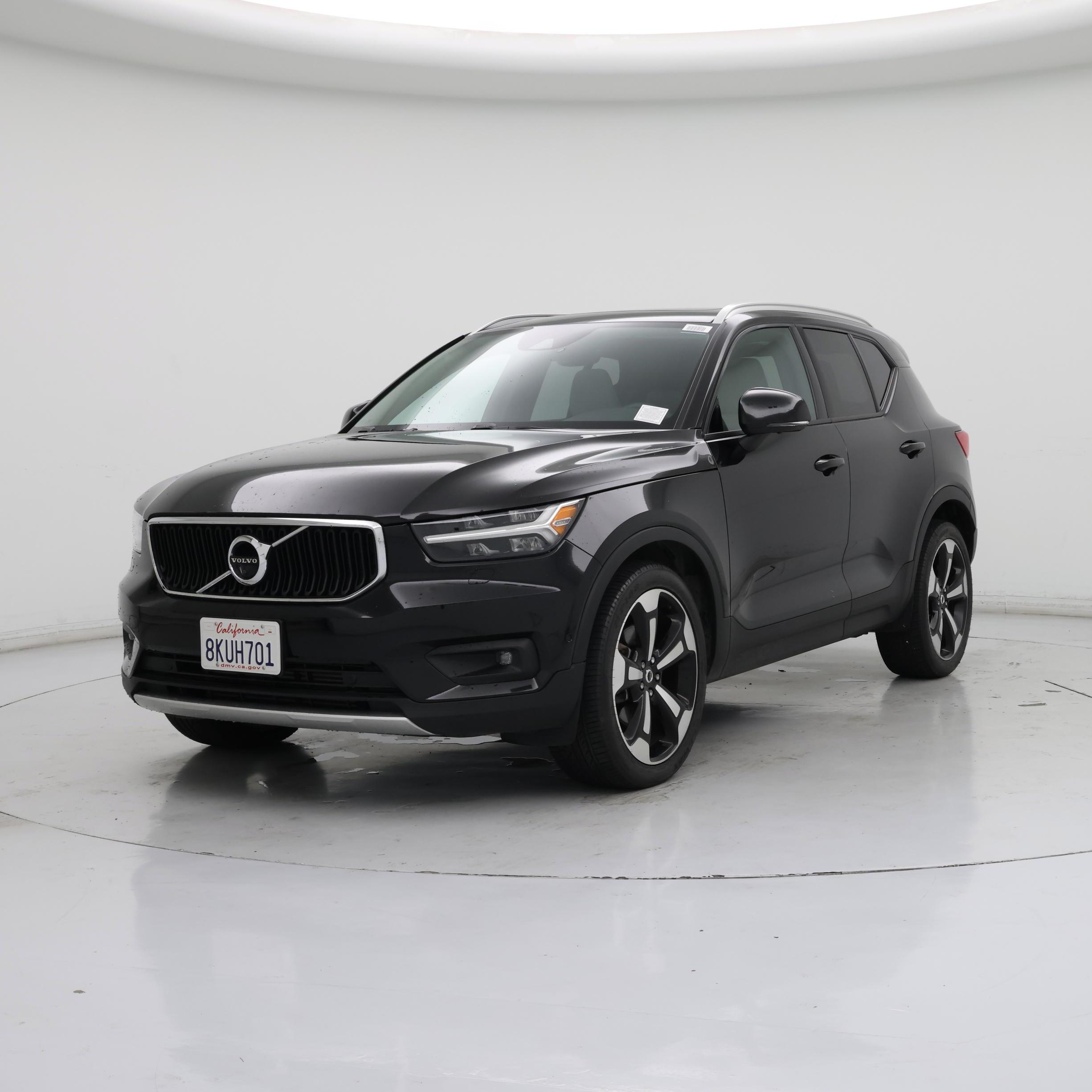 Thumbnail: 2019 Volvo XC40 - 4
