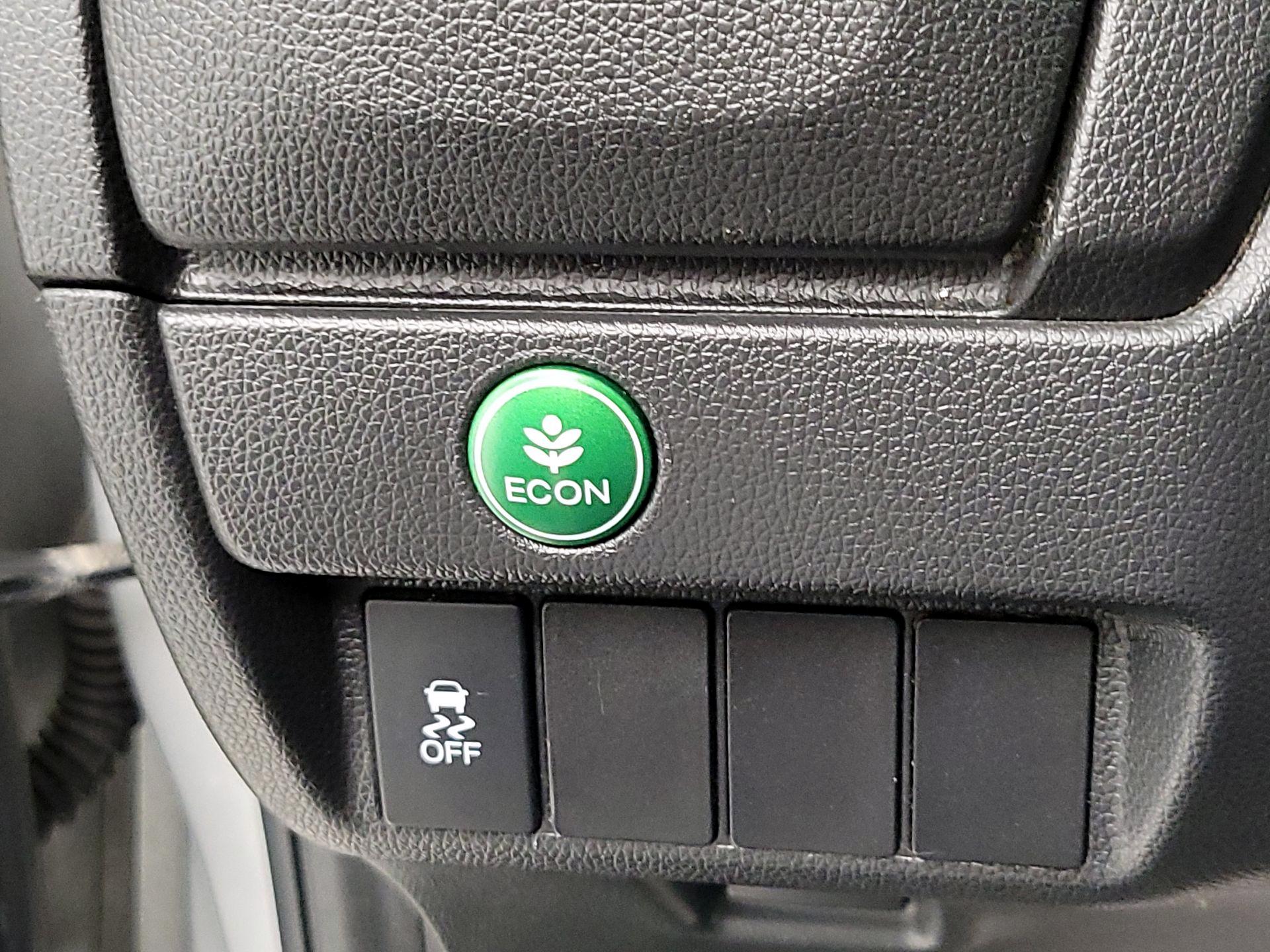 Thumbnail: 2015 Honda Fit - 13