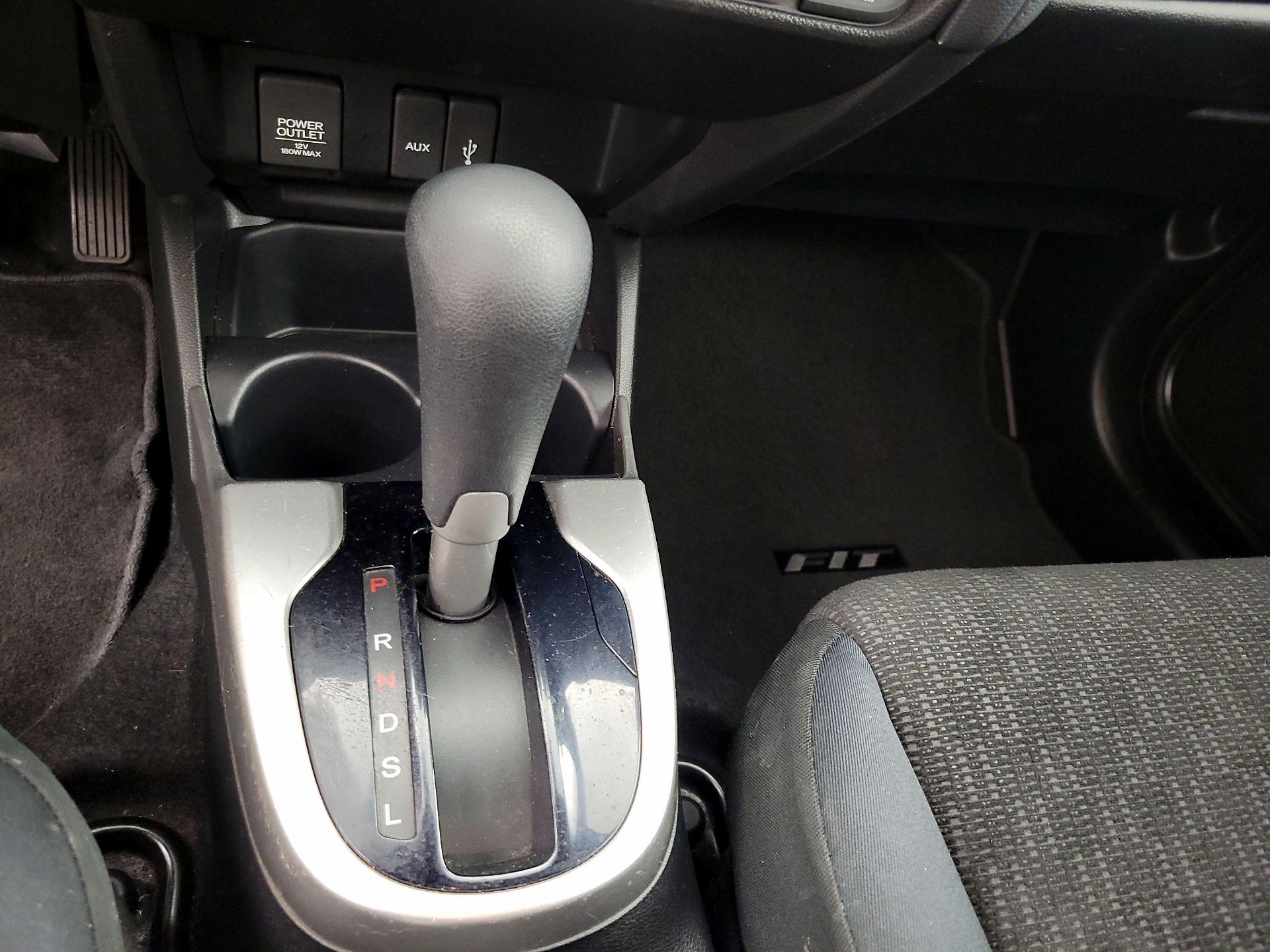 Thumbnail: 2015 Honda Fit - 17
