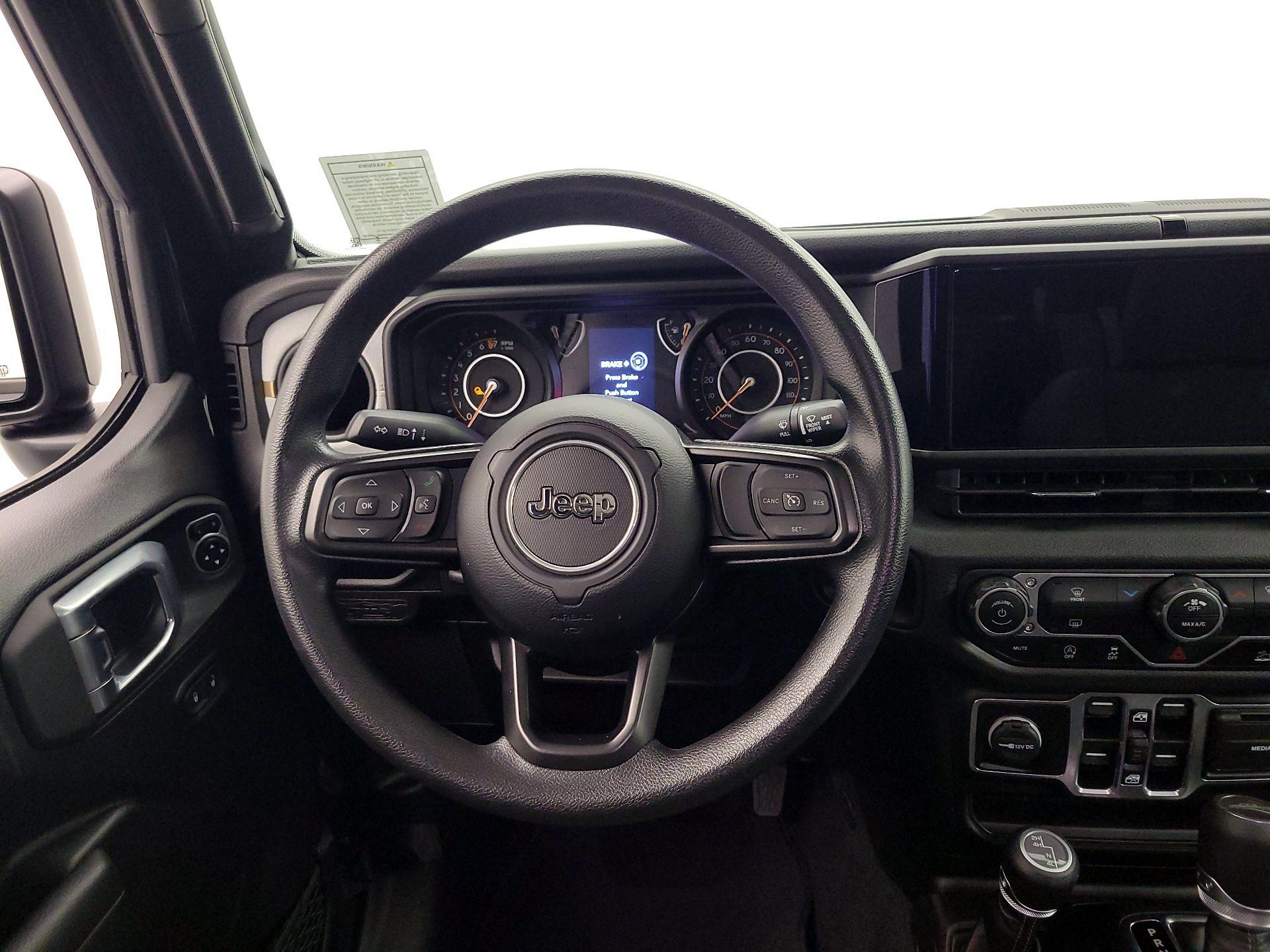 Thumbnail: 2025 Jeep Gladiator - 10
